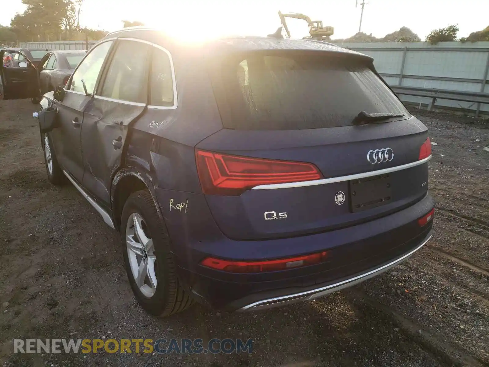 3 Photograph of a damaged car WA1AAAFY4M2108789 AUDI Q5 2021