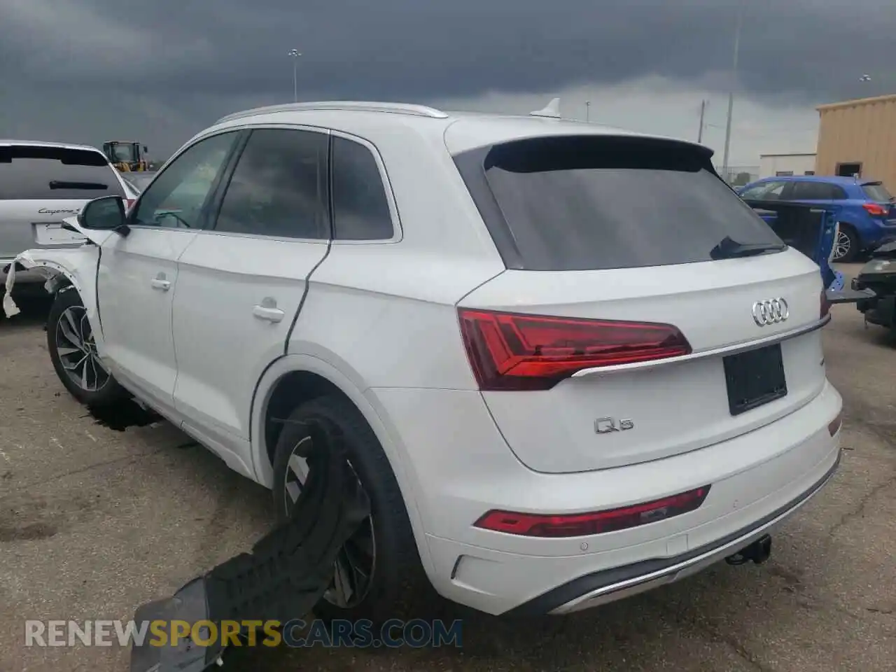 3 Photograph of a damaged car WA1AAAFY5M2008507 AUDI Q5 2021