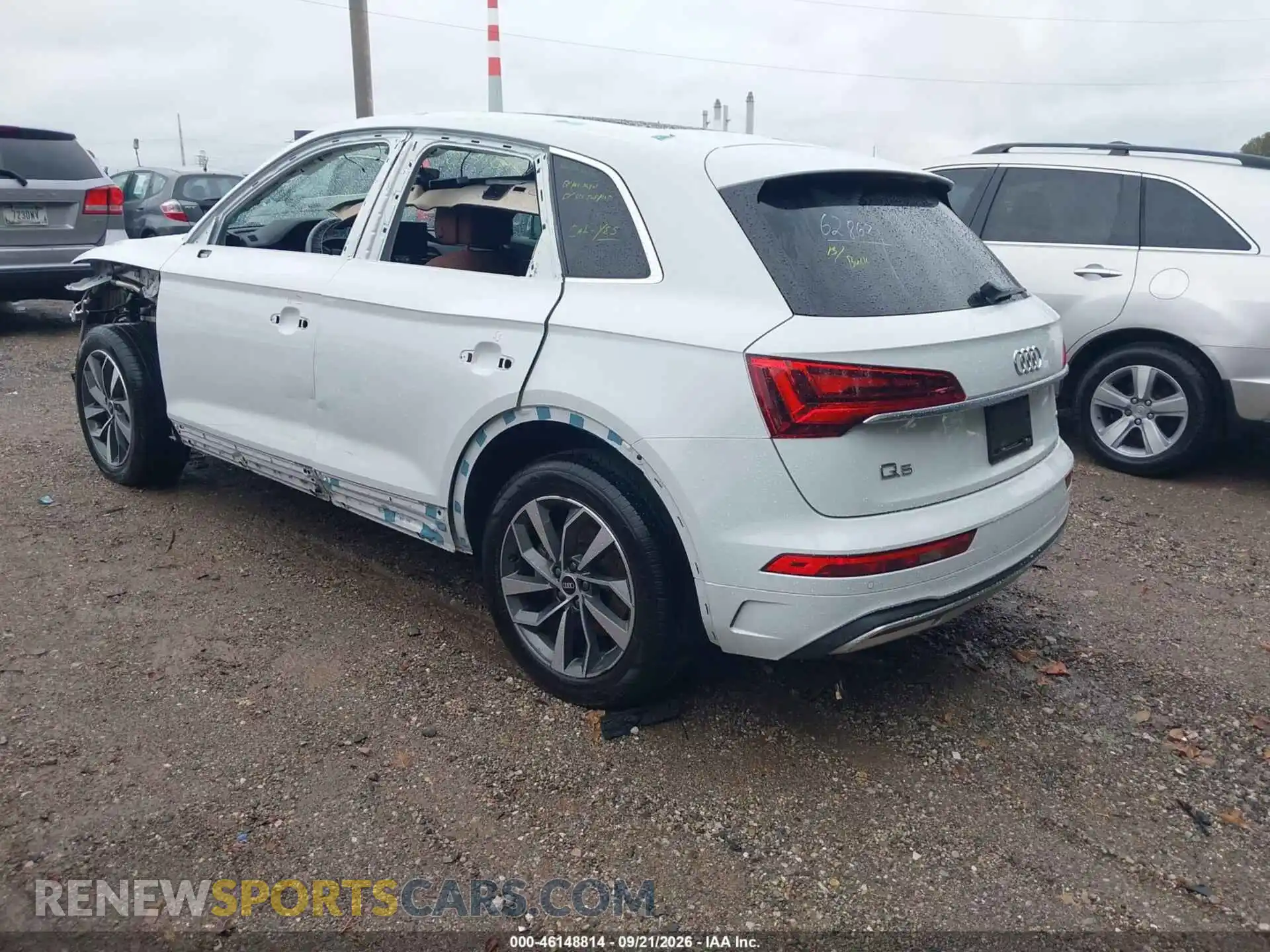 3 Photograph of a damaged car WA1AAAFY5M2090643 AUDI Q5 2021