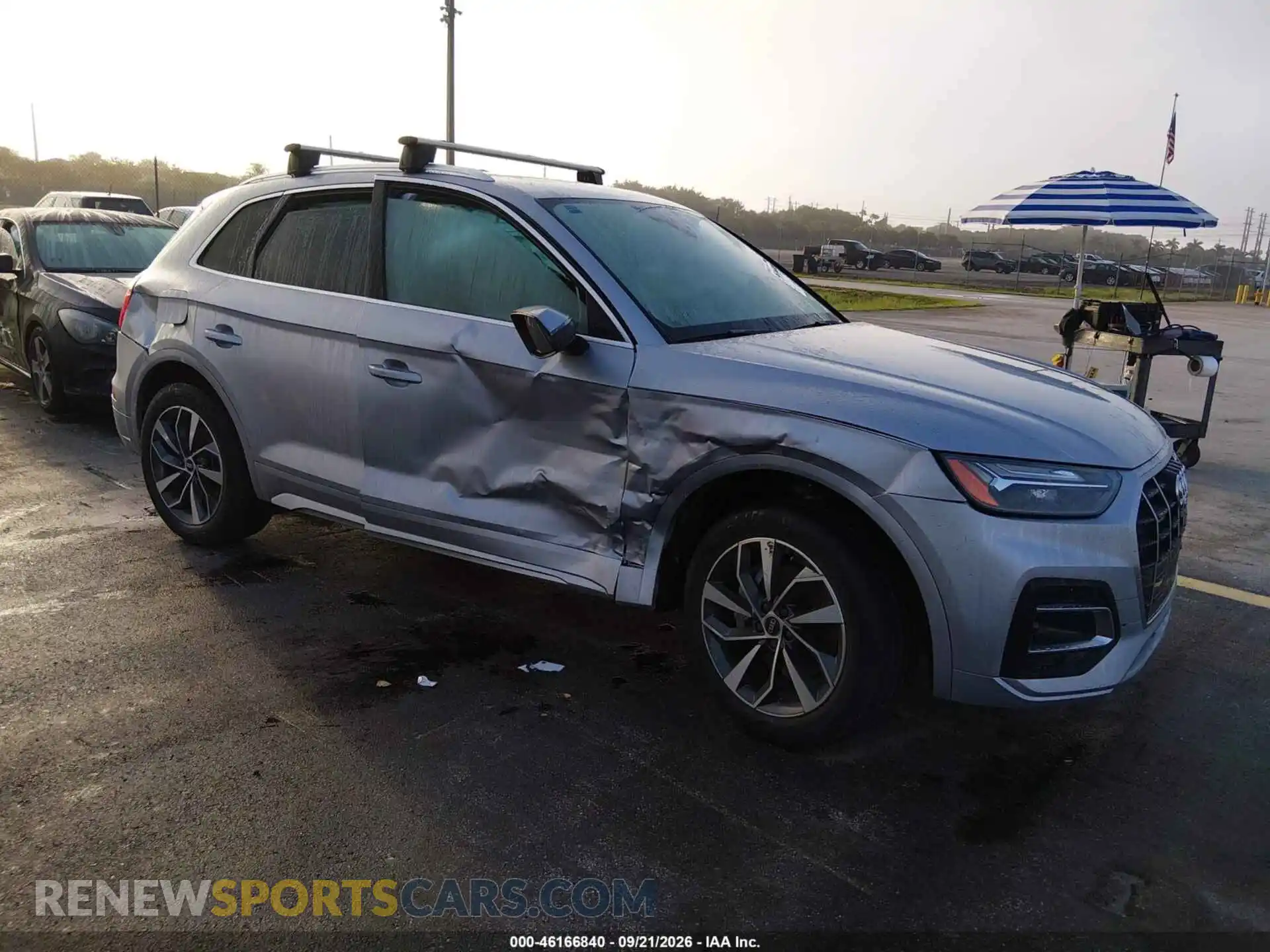1 Photograph of a damaged car WA1AAAFY5M2100197 AUDI Q5 2021