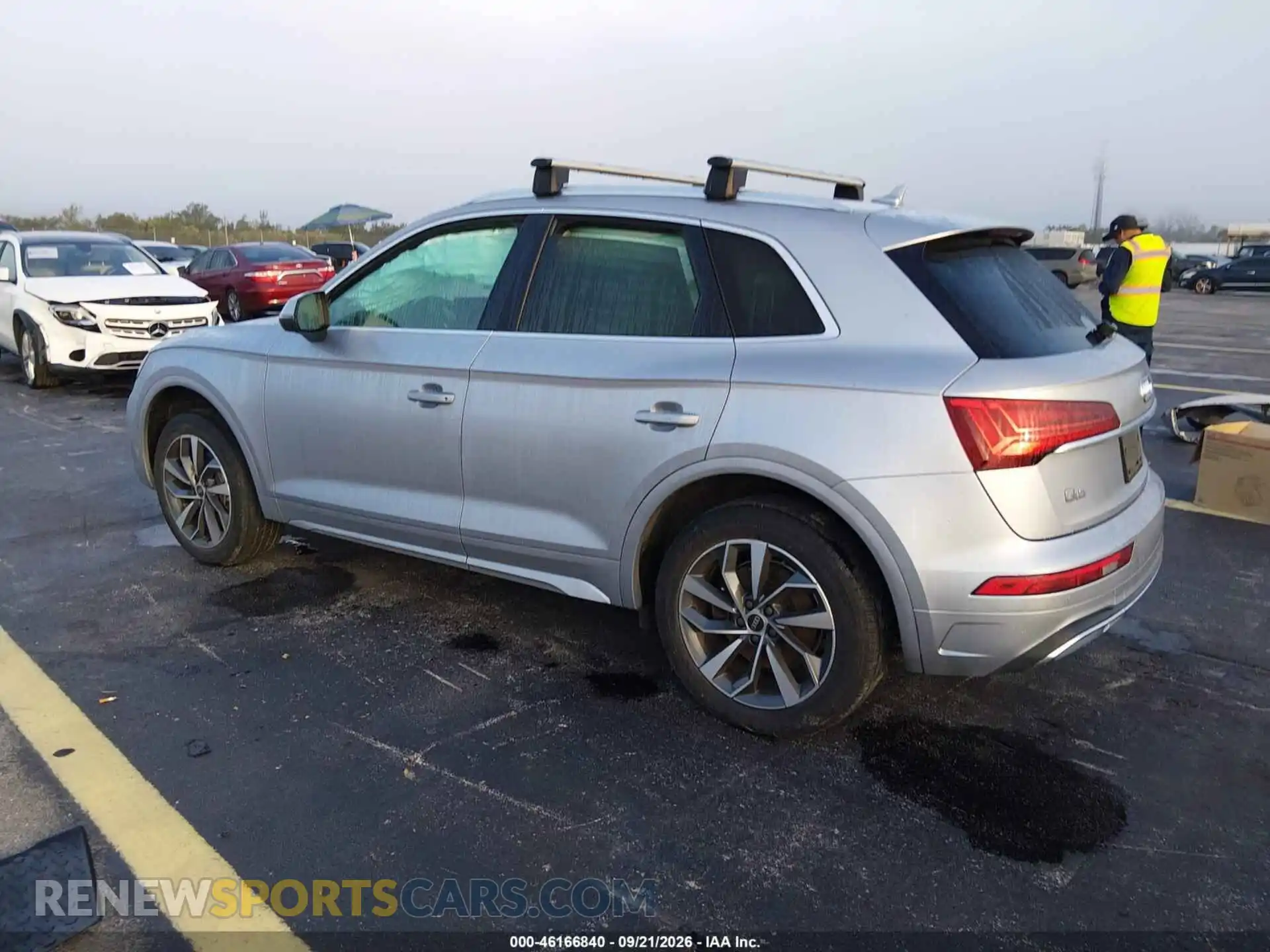 3 Photograph of a damaged car WA1AAAFY5M2100197 AUDI Q5 2021