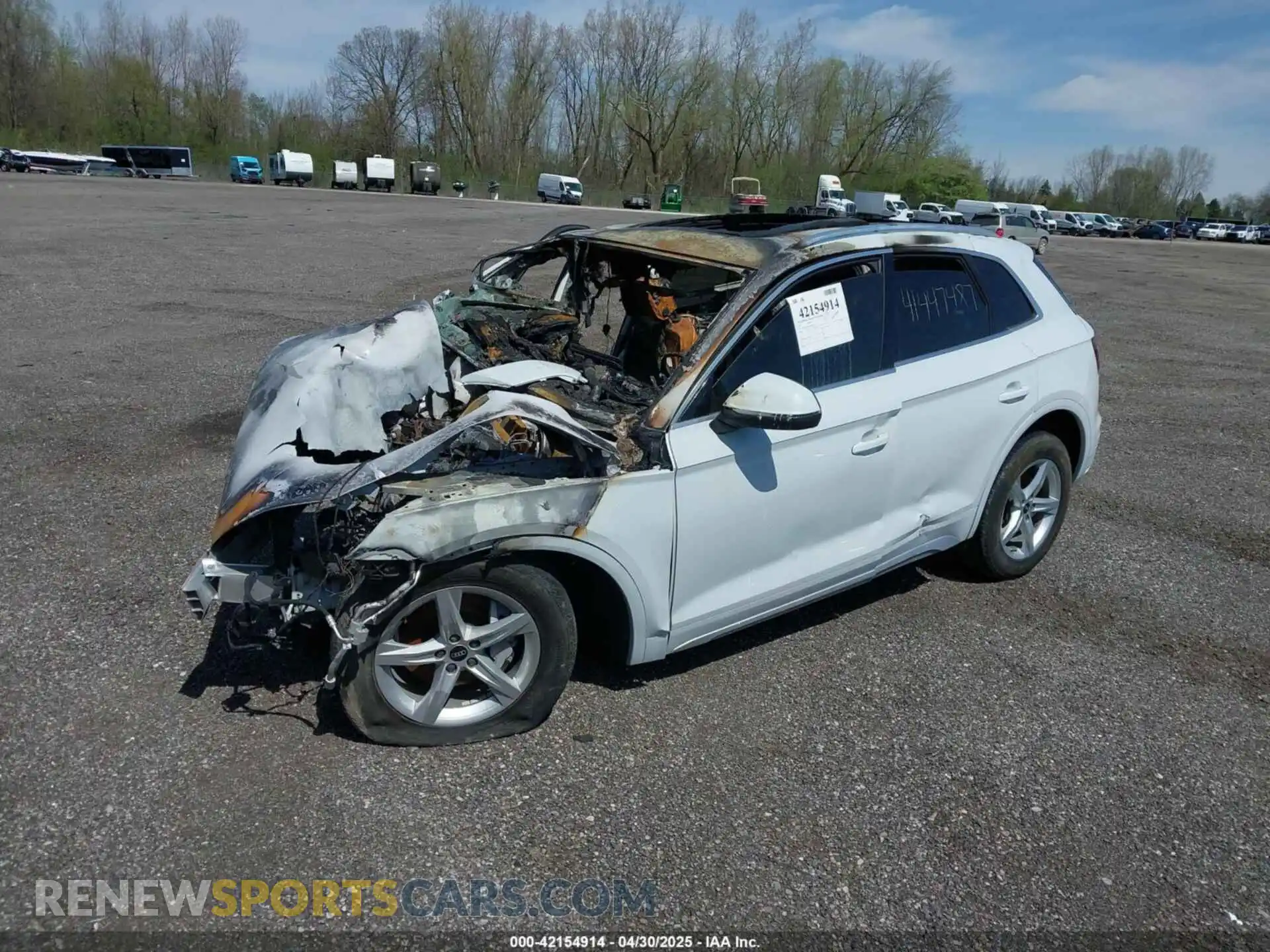 2 Photograph of a damaged car WA1AAAFY5M2110311 AUDI Q5 2021