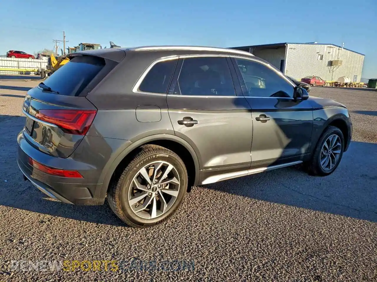 3 Photograph of a damaged car WA1AAAFY6M2004045 AUDI Q5 2021