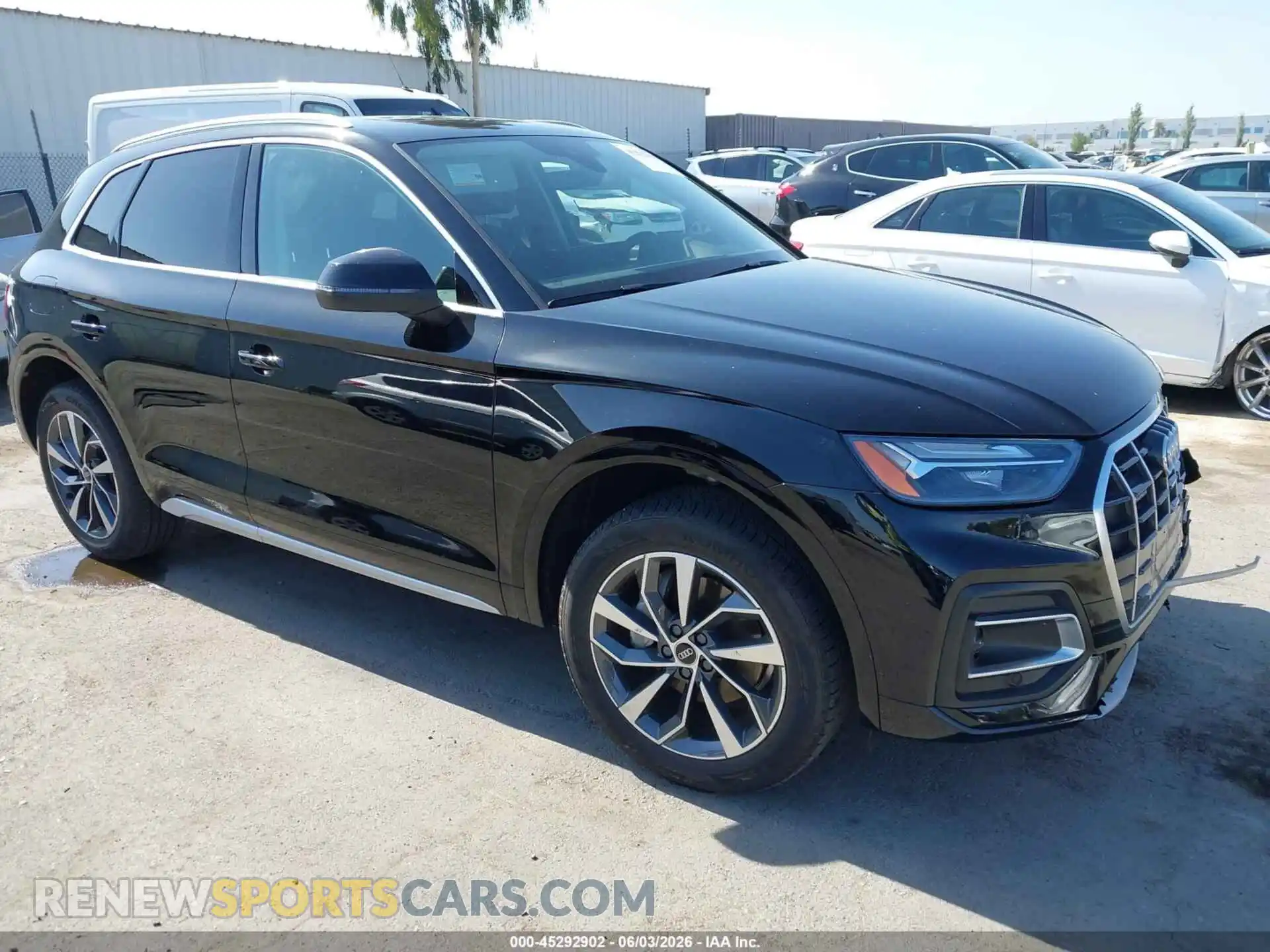 1 Photograph of a damaged car WA1AAAFY6M2030550 AUDI Q5 2021
