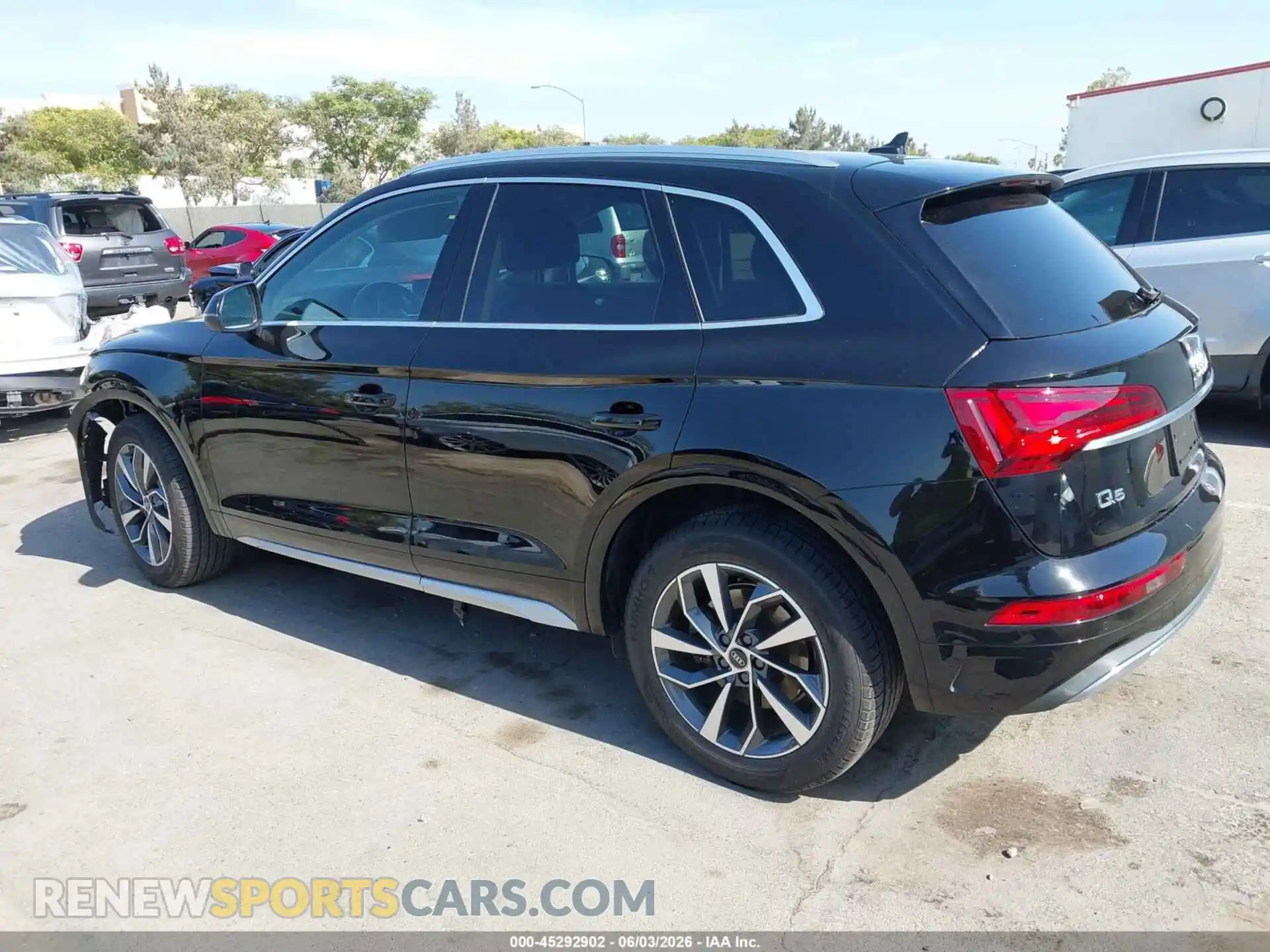 3 Photograph of a damaged car WA1AAAFY6M2030550 AUDI Q5 2021