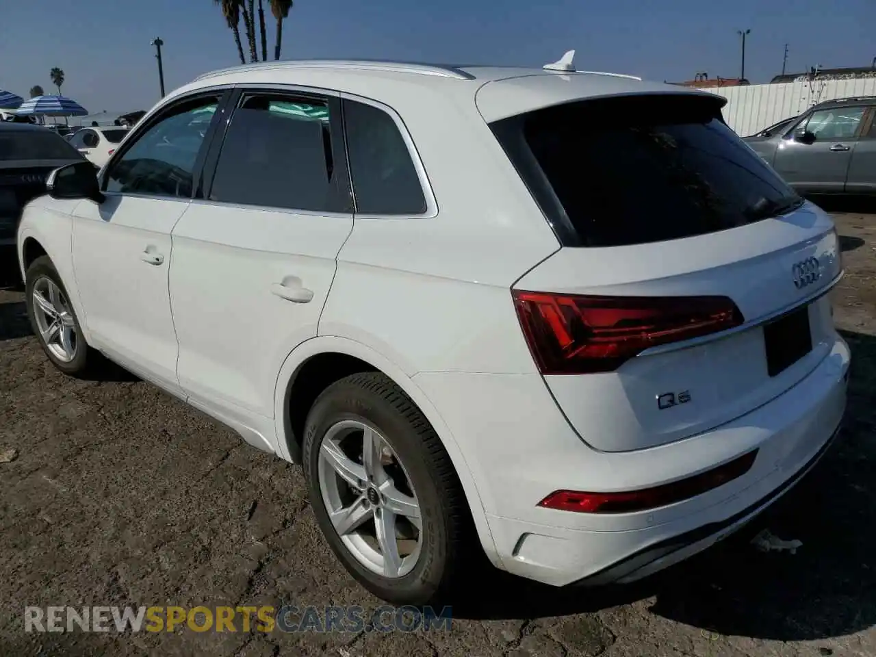 2 Photograph of a damaged car WA1AAAFY7M2051438 AUDI Q5 2021