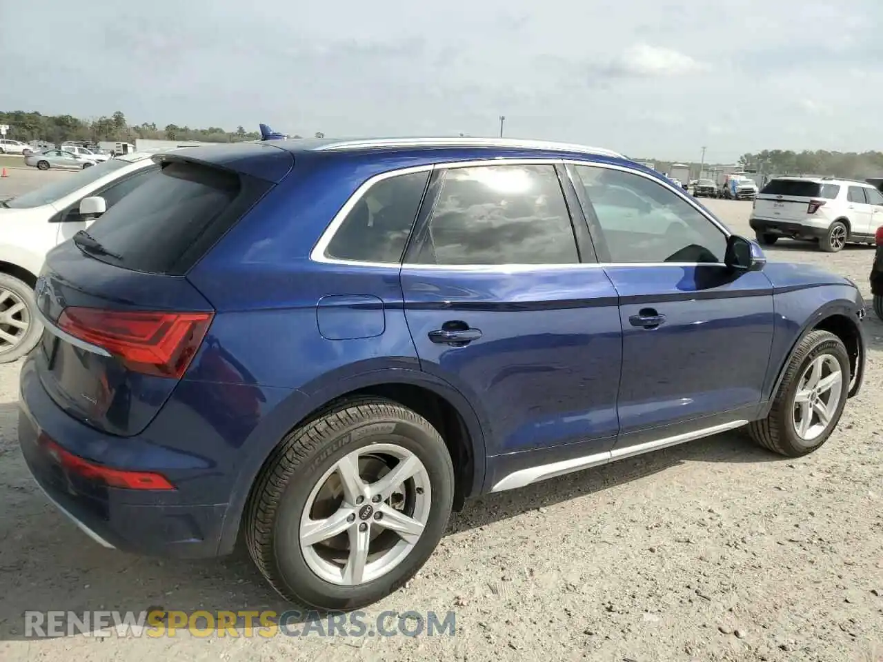 3 Photograph of a damaged car WA1AAAFY7M2053495 AUDI Q5 2021
