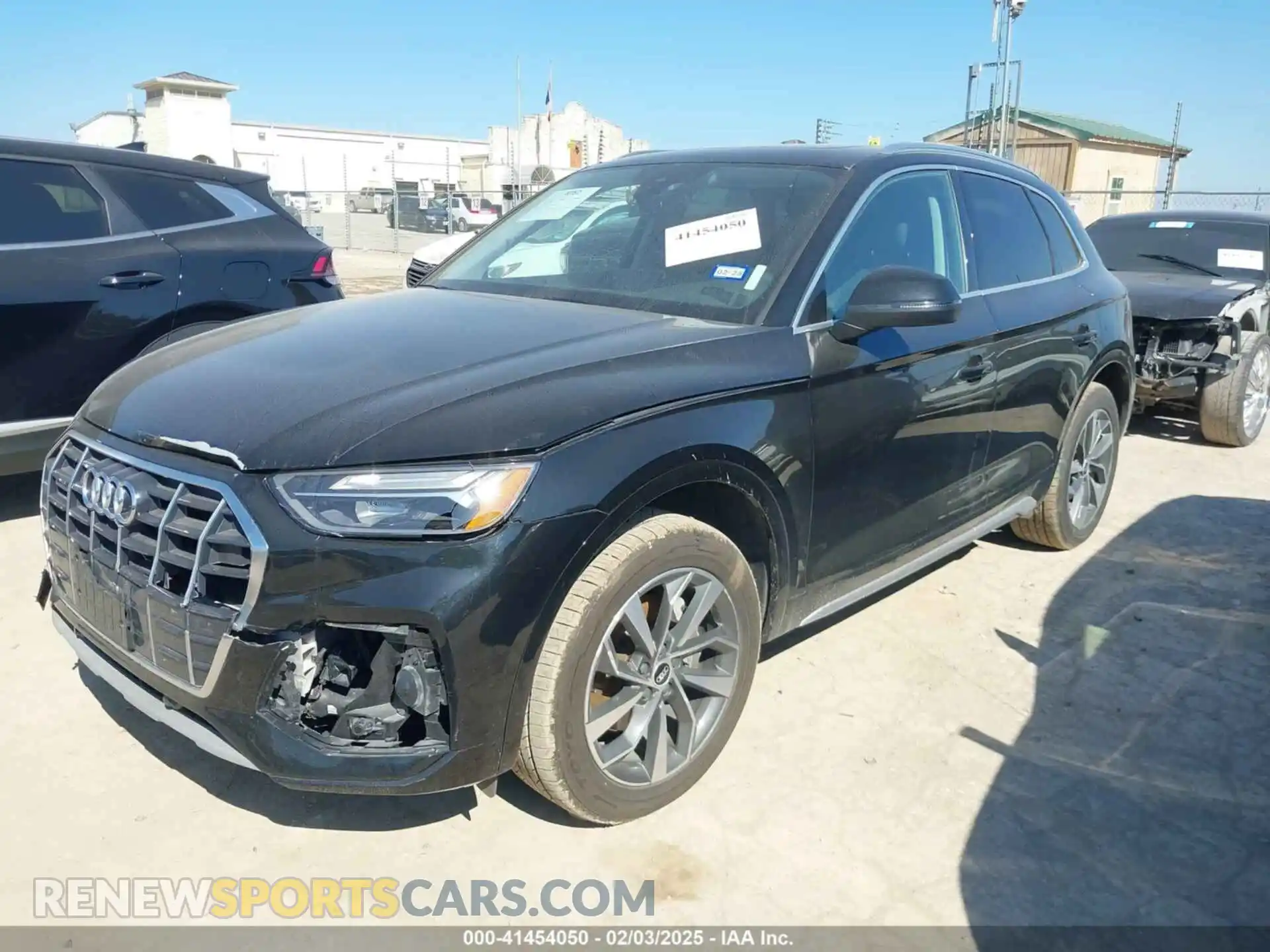 2 Photograph of a damaged car WA1AAAFY8M2126213 AUDI Q5 2021