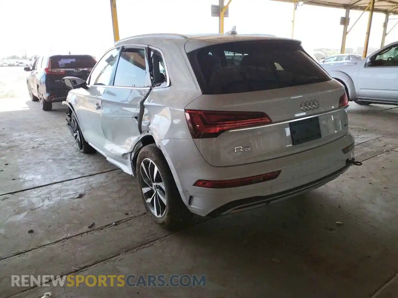 3 Photograph of a damaged car WA1AAAFY9M2030476 AUDI Q5 2021