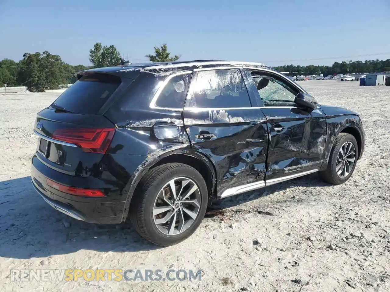 3 Photograph of a damaged car WA1AAAFYXM2007532 AUDI Q5 2021