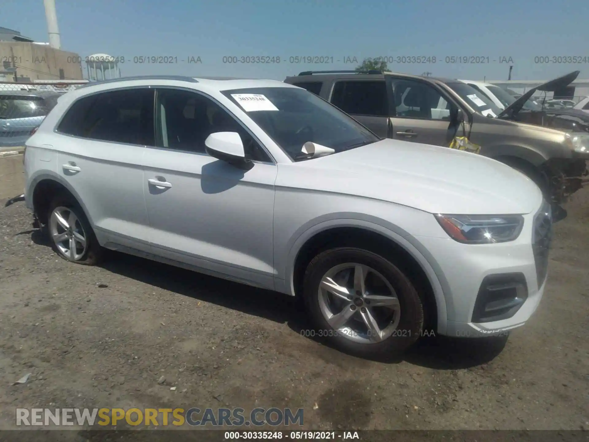 1 Photograph of a damaged car WA1AAAFYXM2034083 AUDI Q5 2021