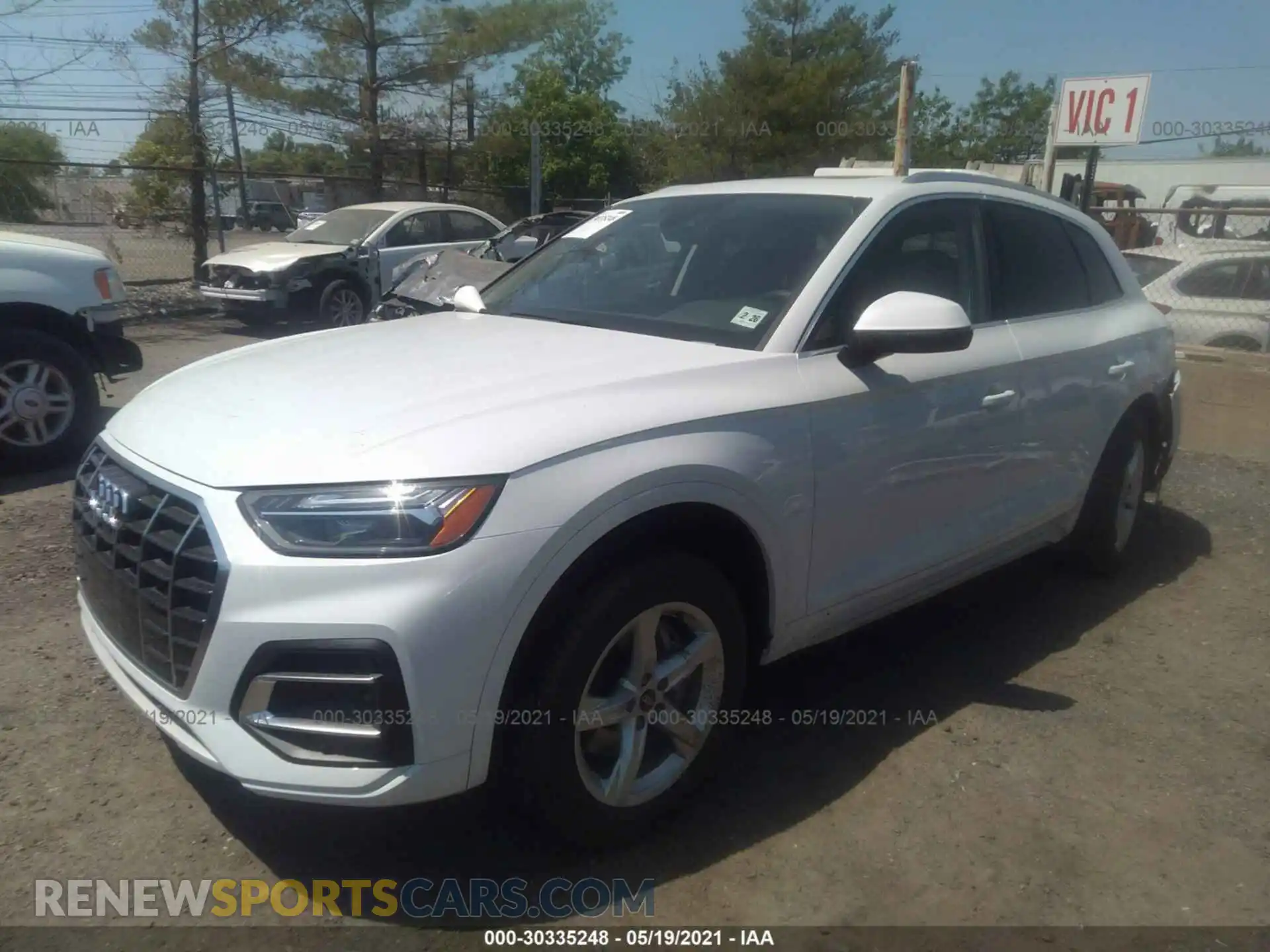 2 Photograph of a damaged car WA1AAAFYXM2034083 AUDI Q5 2021