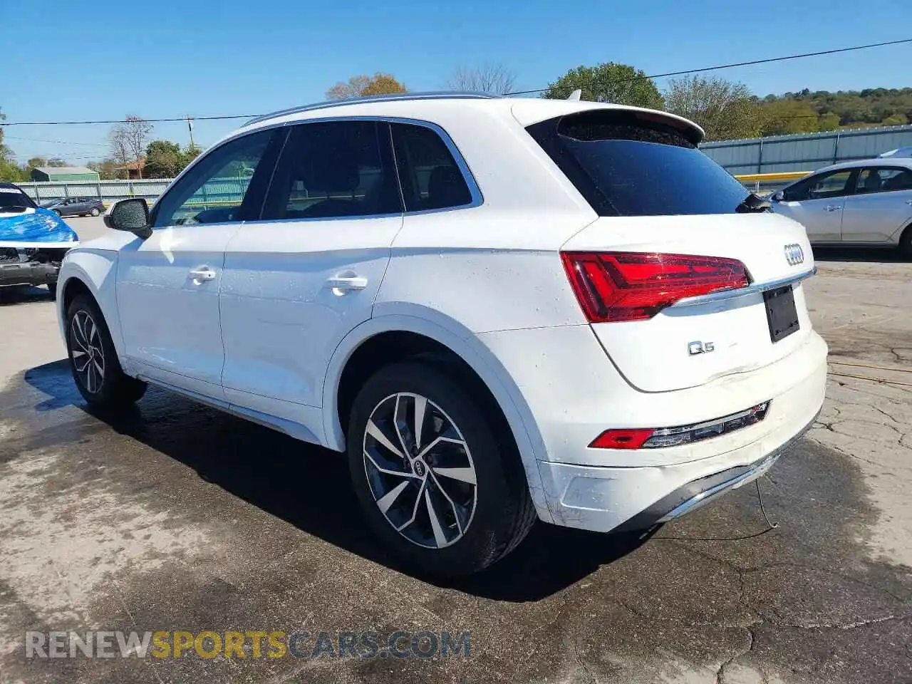 2 Photograph of a damaged car WA1AAAFYXM2075586 AUDI Q5 2021