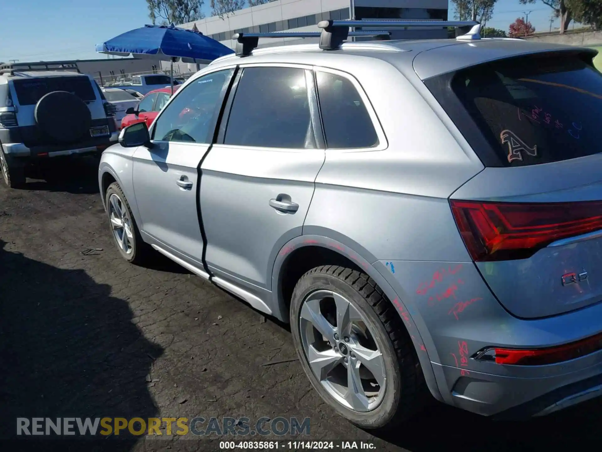 3 Photograph of a damaged car WA1BAAFY0M2026112 AUDI Q5 2021