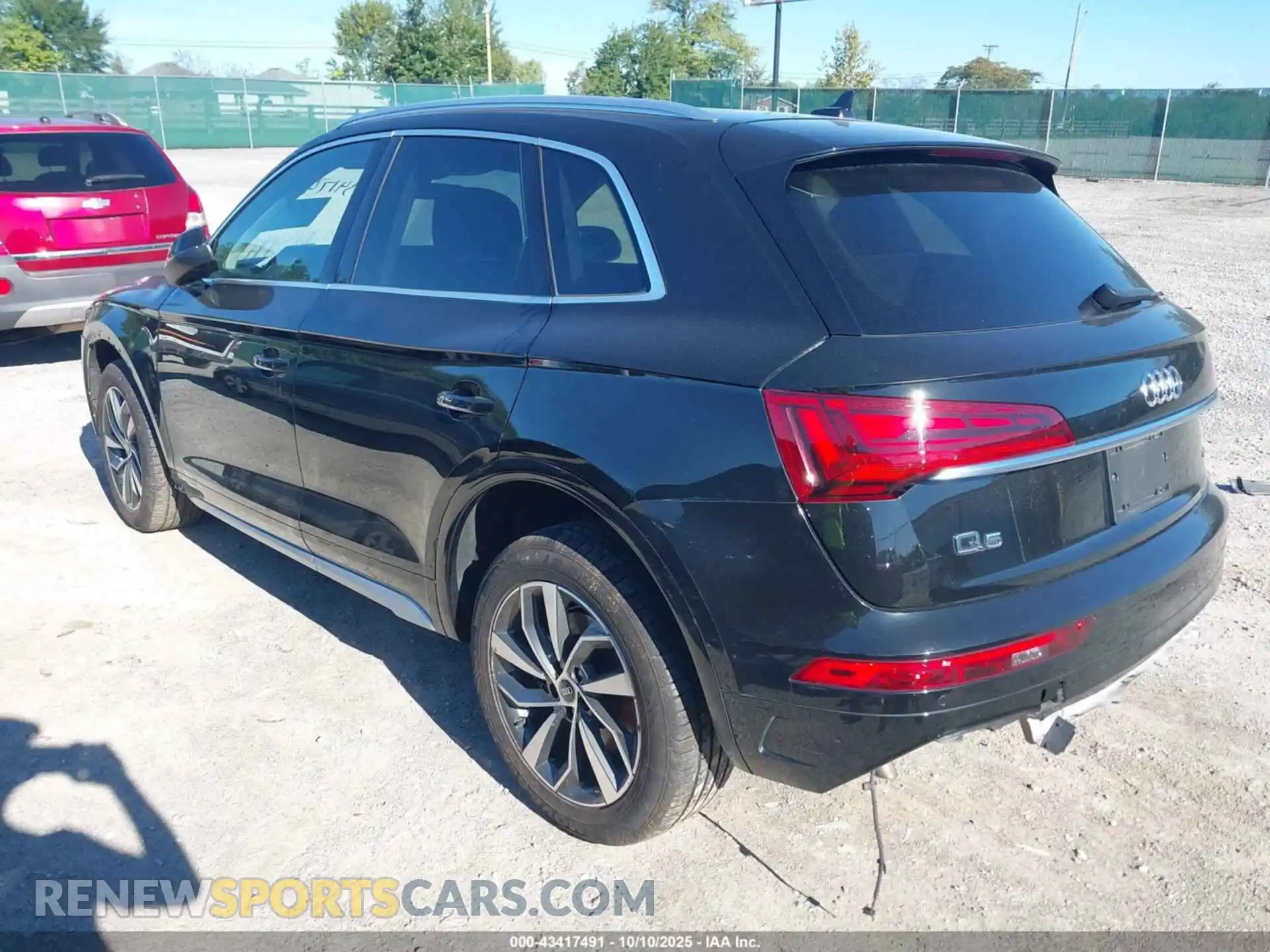 3 Photograph of a damaged car WA1BAAFY0M2031004 AUDI Q5 2021