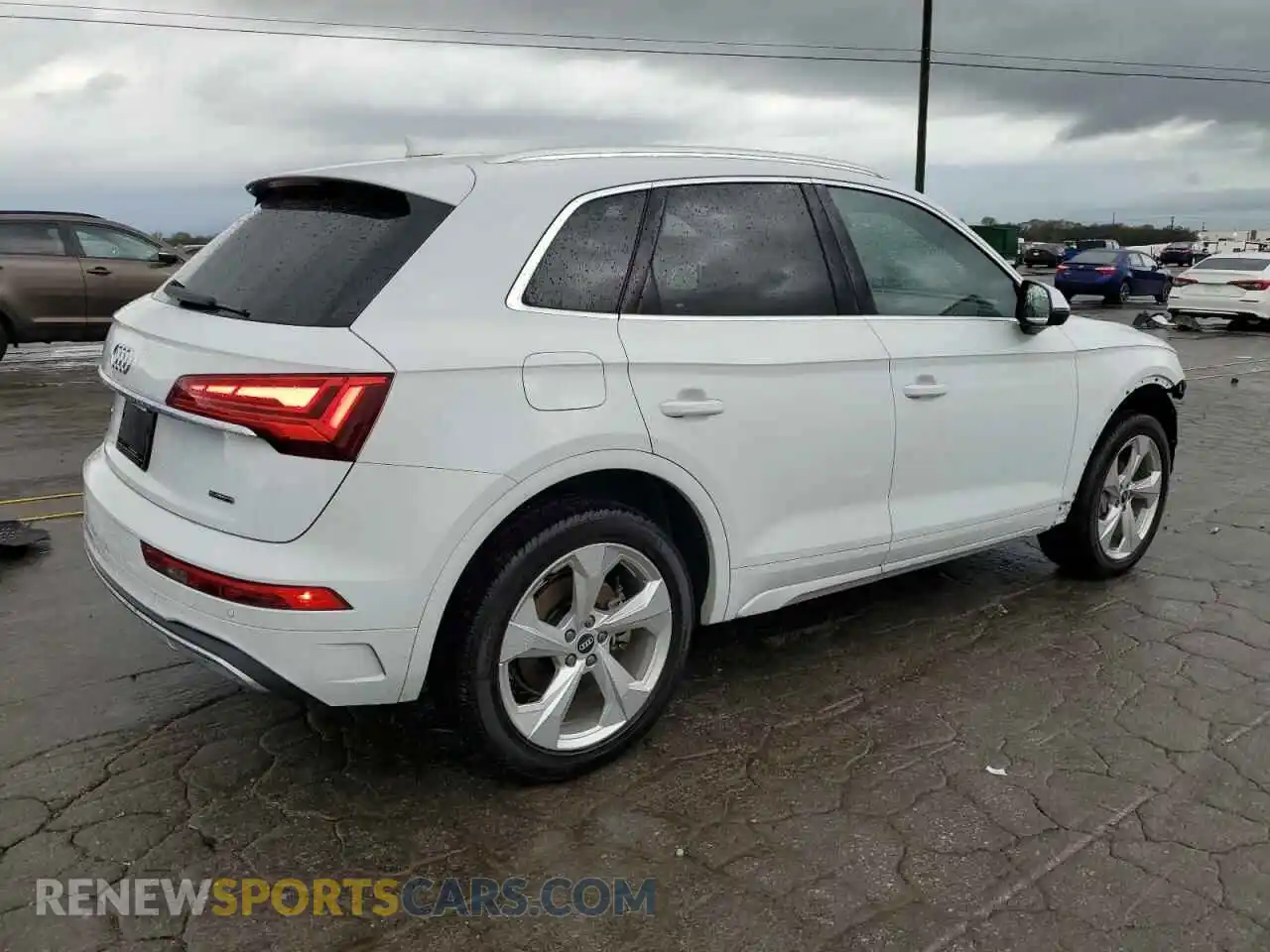 3 Фотография поврежденного автомобиля WA1BAAFY0M2061846 AUDI Q5 2021
