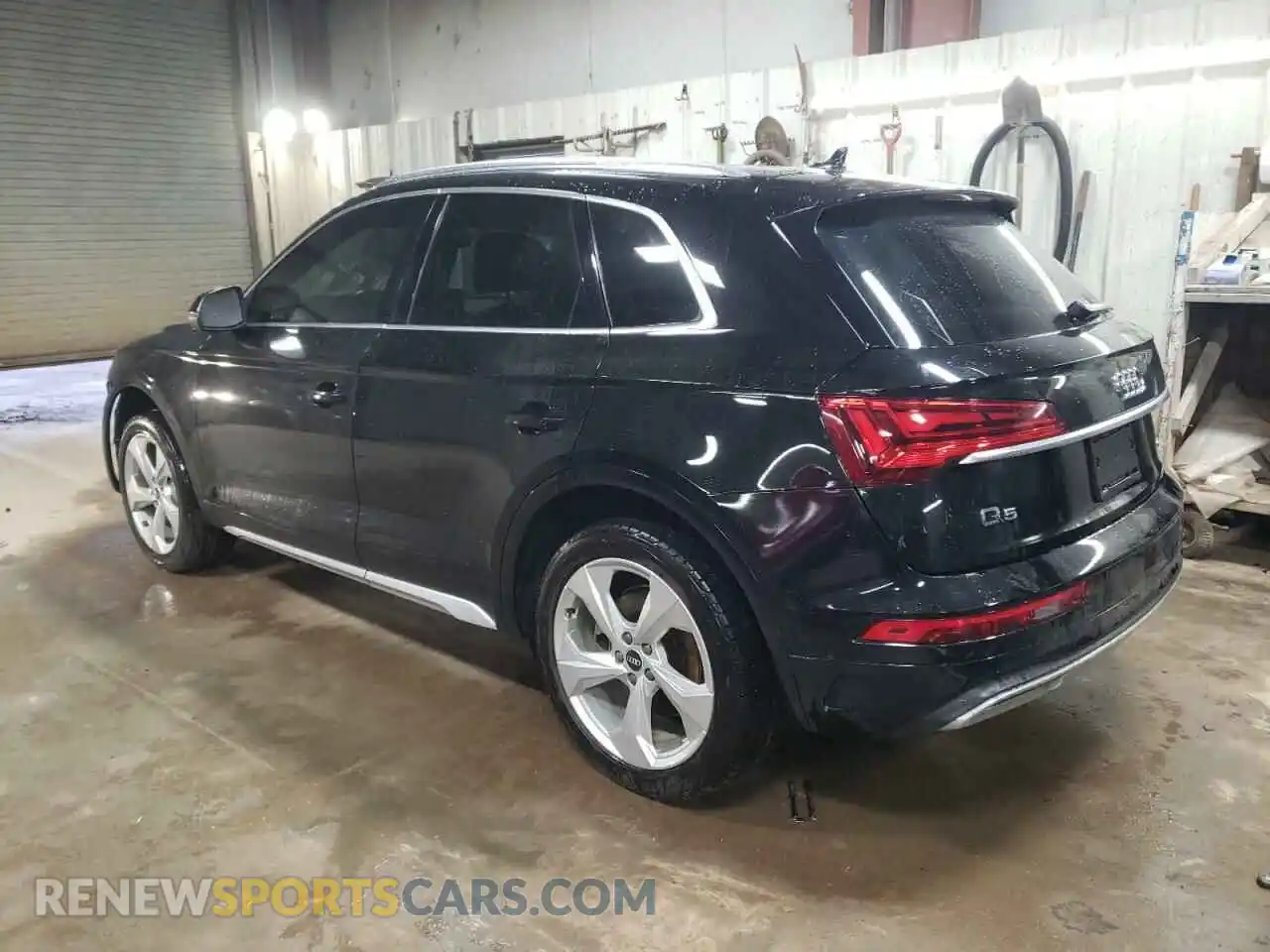 2 Photograph of a damaged car WA1BAAFY0M2110494 AUDI Q5 2021