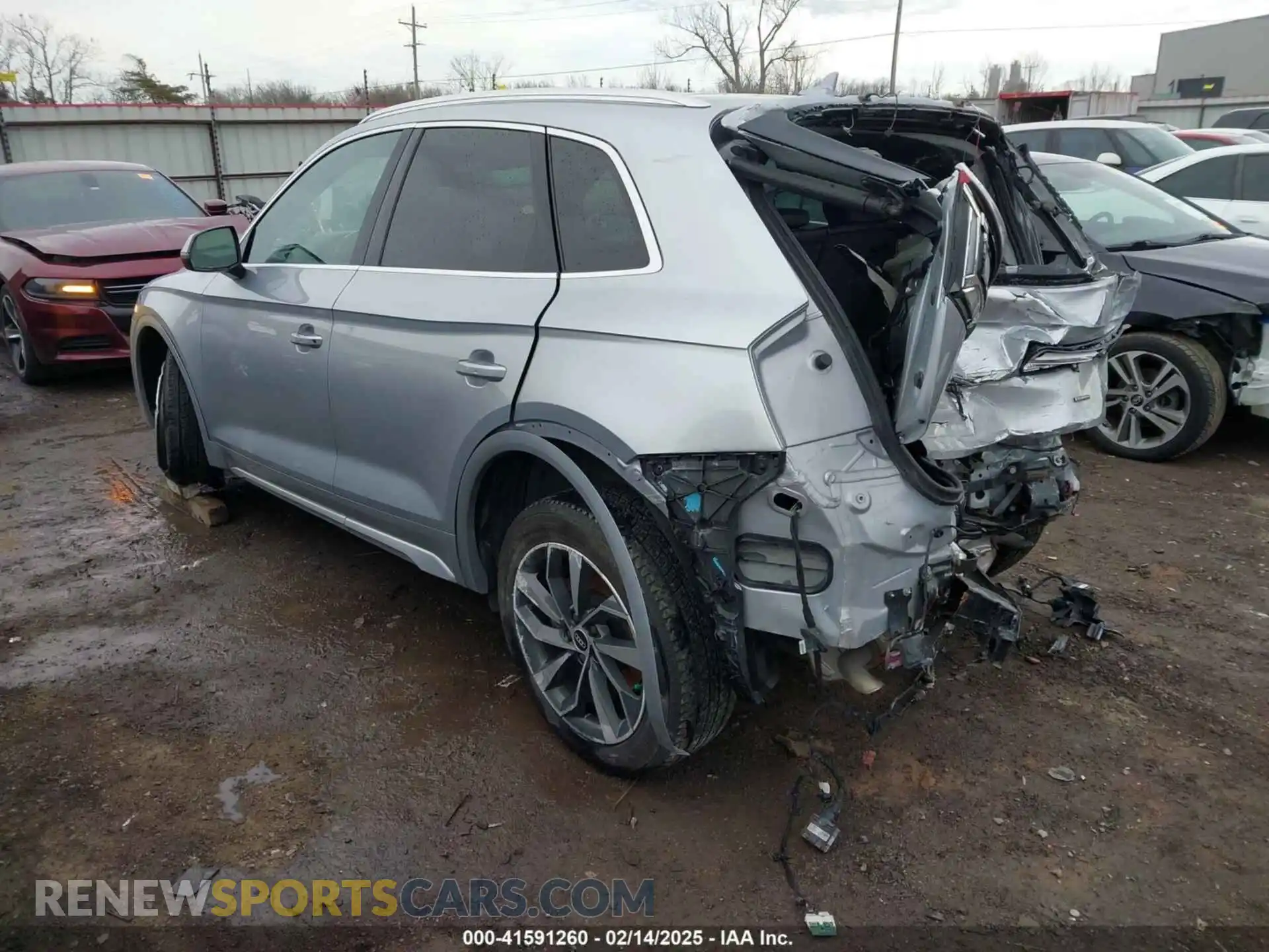 3 Photograph of a damaged car WA1BAAFY0M2125349 AUDI Q5 2021