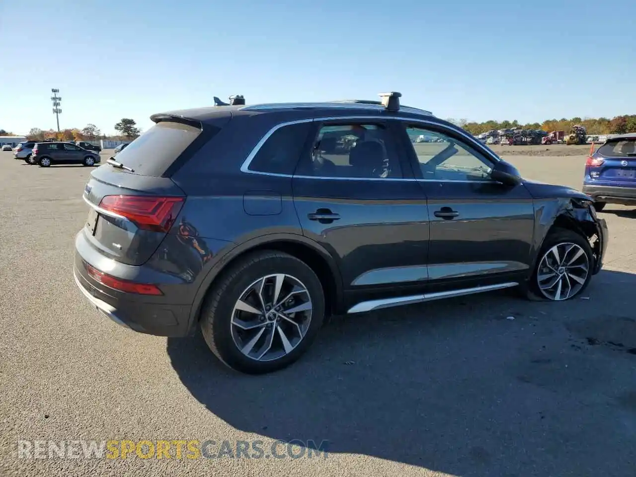 3 Photograph of a damaged car WA1BAAFY0M2135542 AUDI Q5 2021
