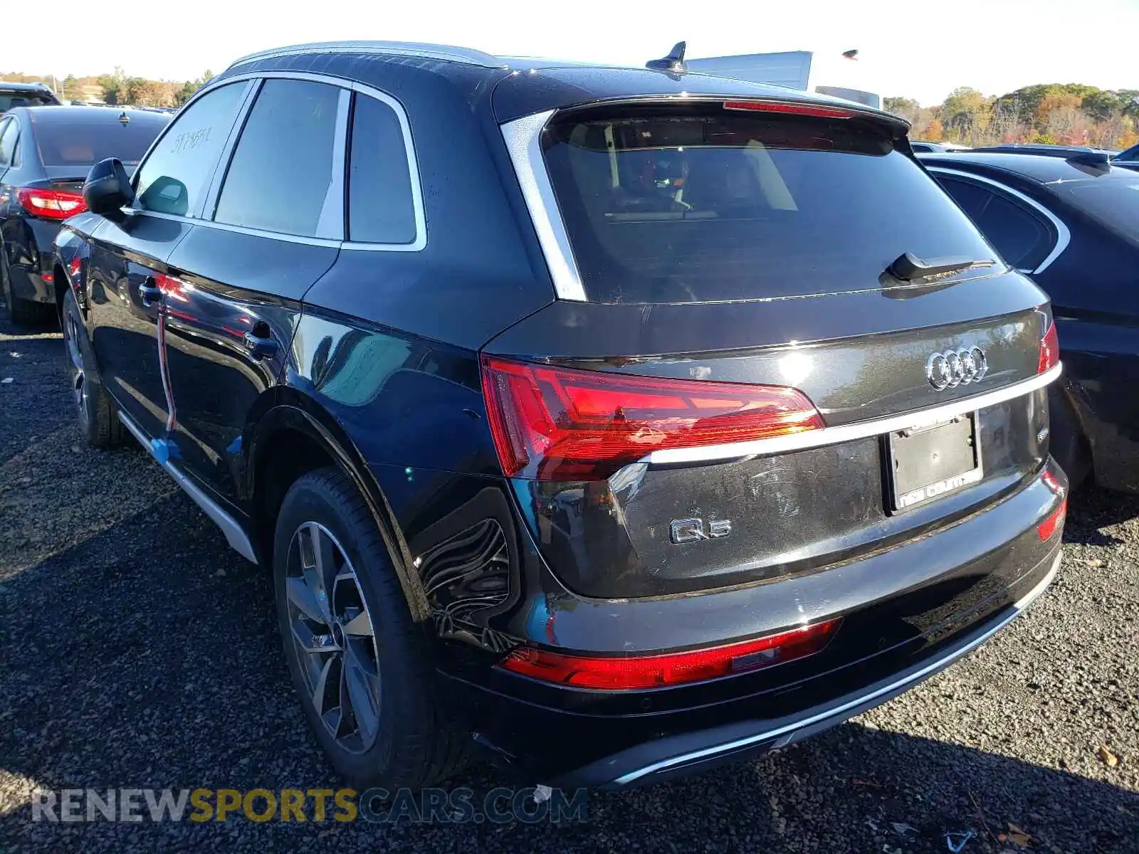 3 Photograph of a damaged car WA1BAAFY0M2136934 AUDI Q5 2021