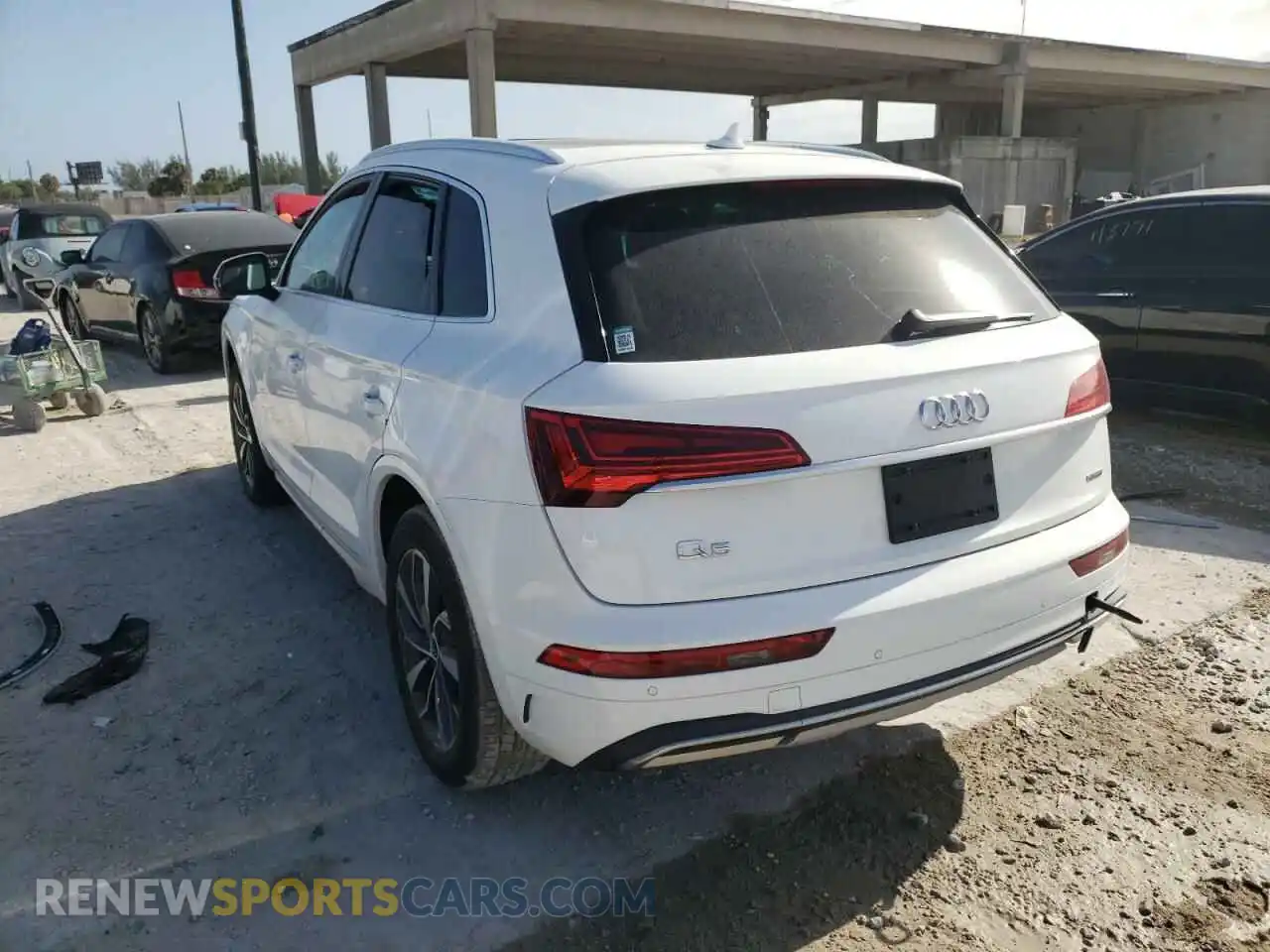 3 Photograph of a damaged car WA1BAAFY1M2068482 AUDI Q5 2021