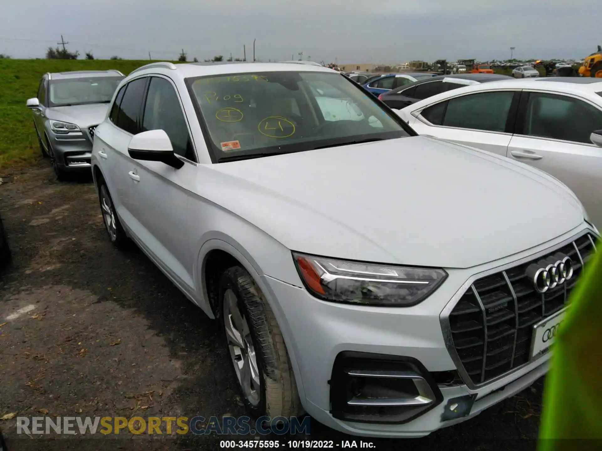 1 Photograph of a damaged car WA1BAAFY1M2068546 AUDI Q5 2021