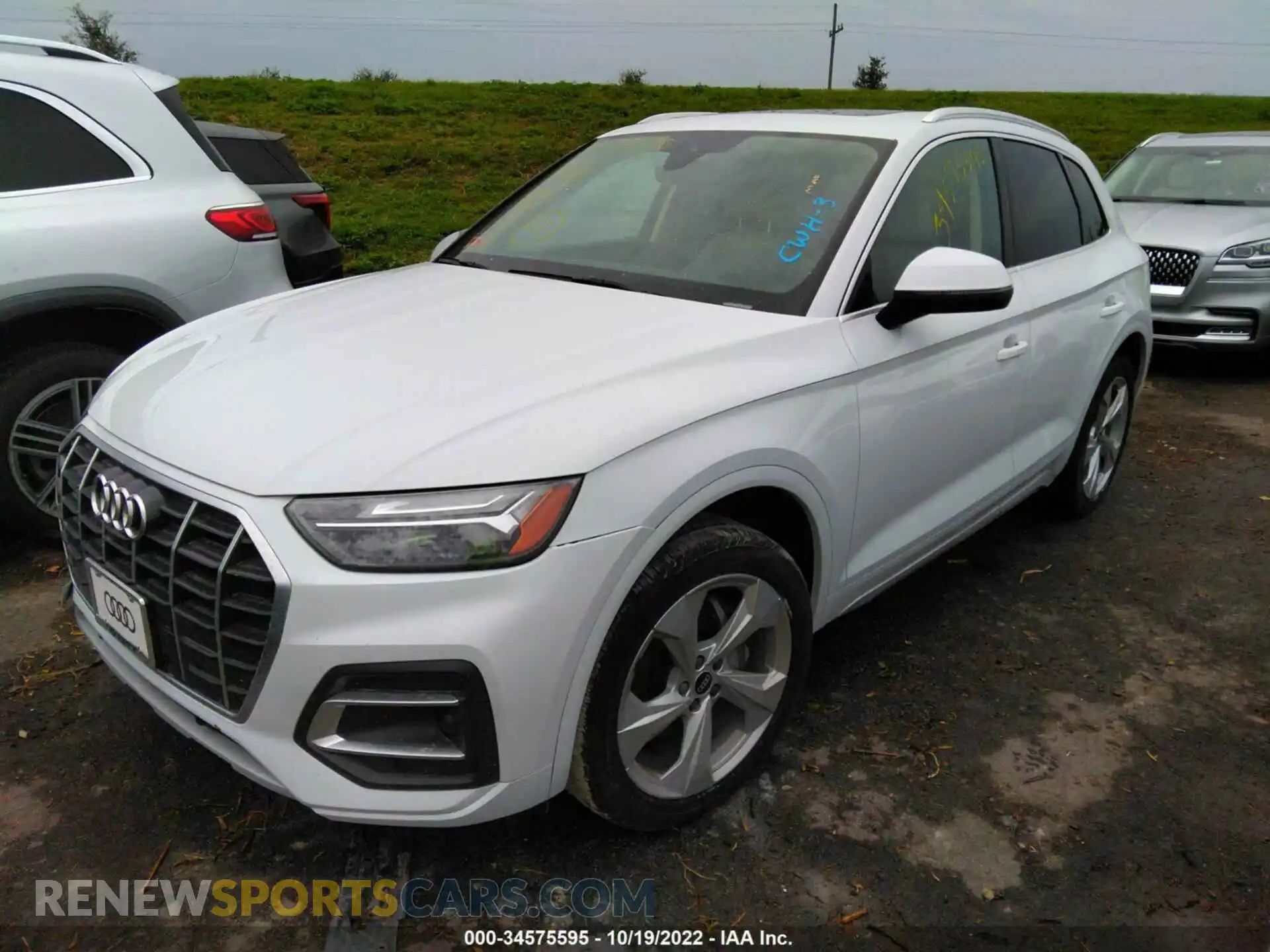 2 Photograph of a damaged car WA1BAAFY1M2068546 AUDI Q5 2021