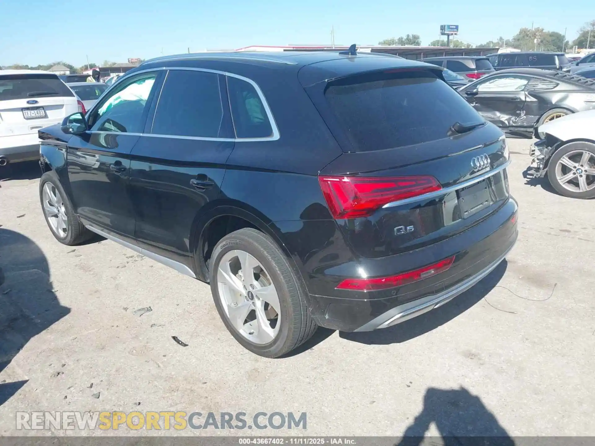 3 Photograph of a damaged car WA1BAAFY1M2104798 AUDI Q5 2021