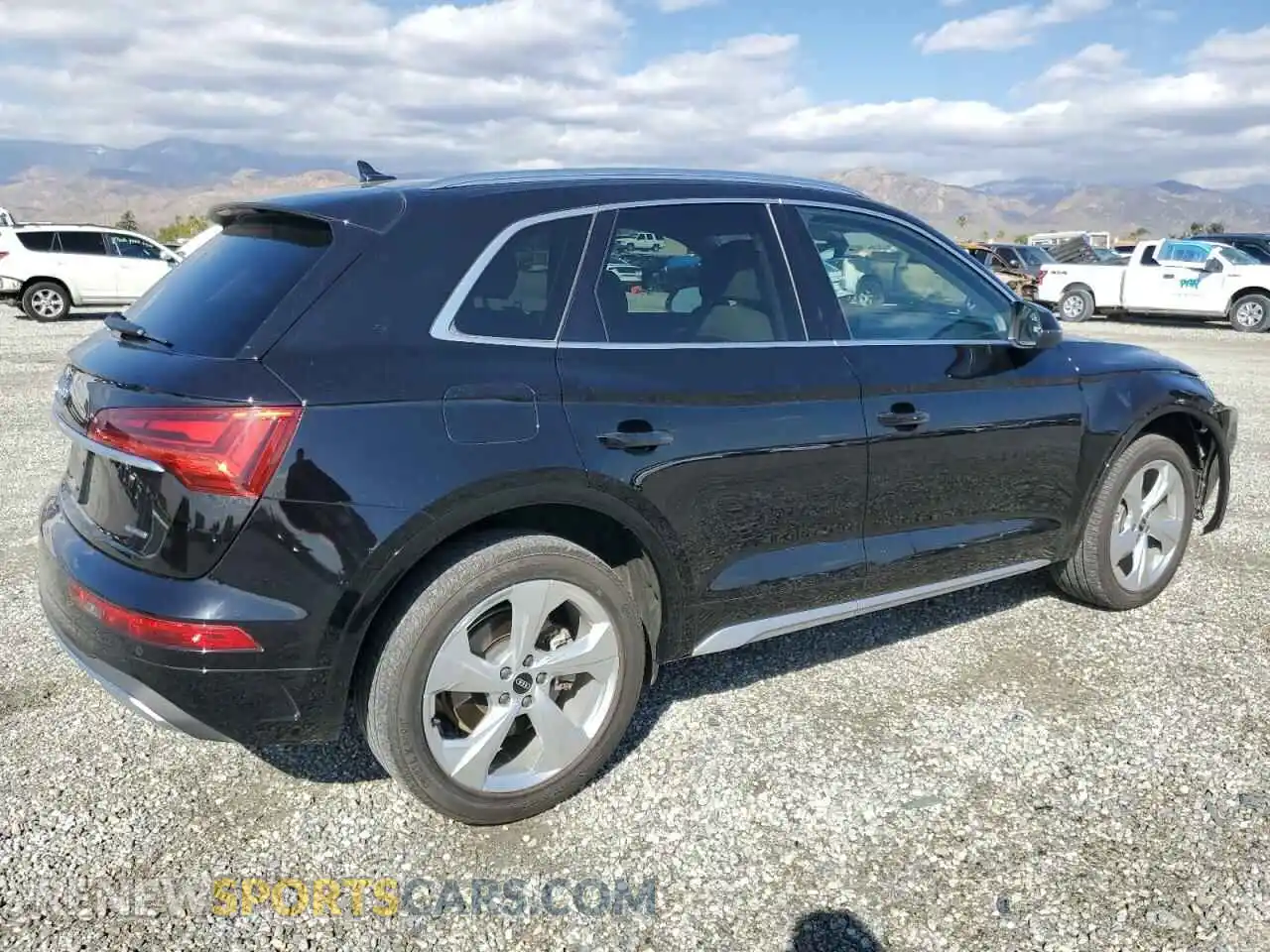 3 Photograph of a damaged car WA1BAAFY1M2134979 AUDI Q5 2021