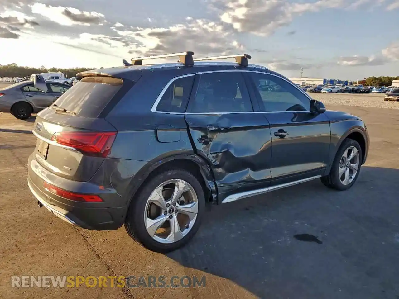 3 Photograph of a damaged car WA1BAAFY2M2027598 AUDI Q5 2021