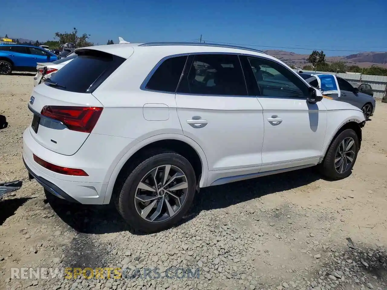 3 Photograph of a damaged car WA1BAAFY2M2135297 AUDI Q5 2021