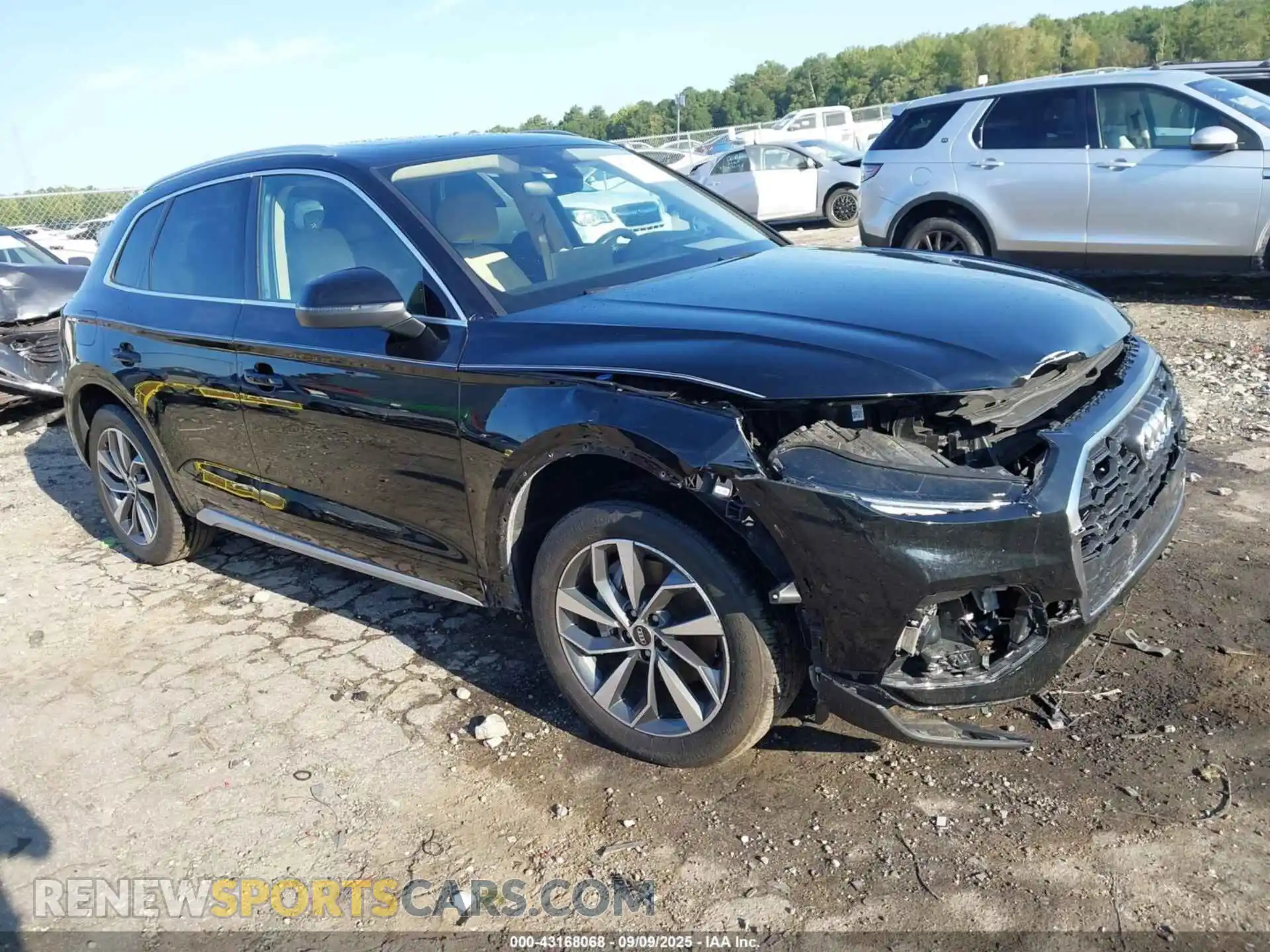 1 Photograph of a damaged car WA1BAAFY3M2118783 AUDI Q5 2021