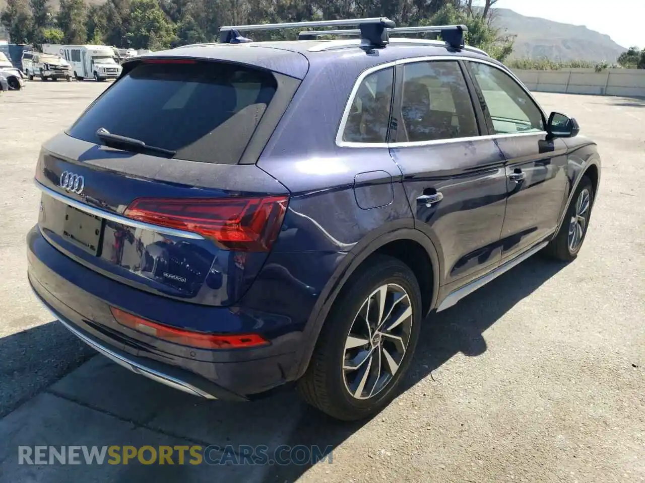 3 Photograph of a damaged car WA1BAAFY4M2005182 AUDI Q5 2021
