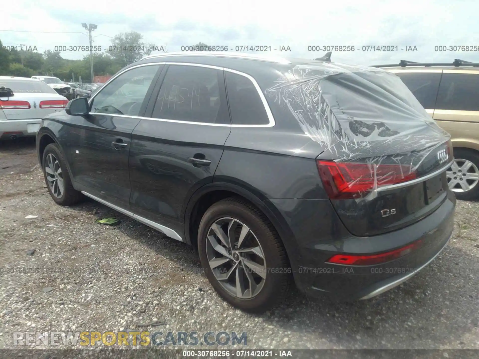 3 Photograph of a damaged car WA1BAAFY4M2006736 AUDI Q5 2021
