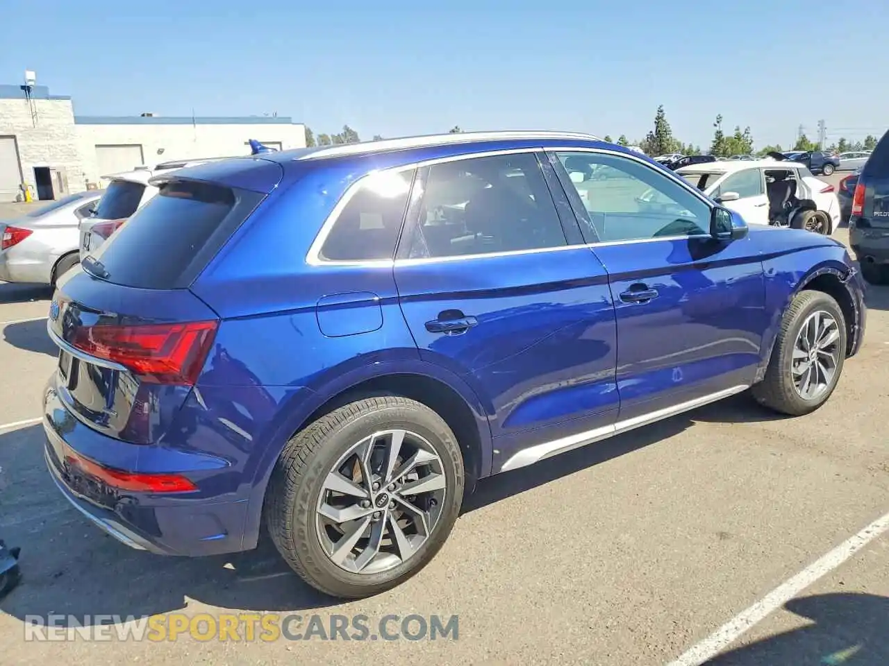 3 Photograph of a damaged car WA1BAAFY4M2008518 AUDI Q5 2021
