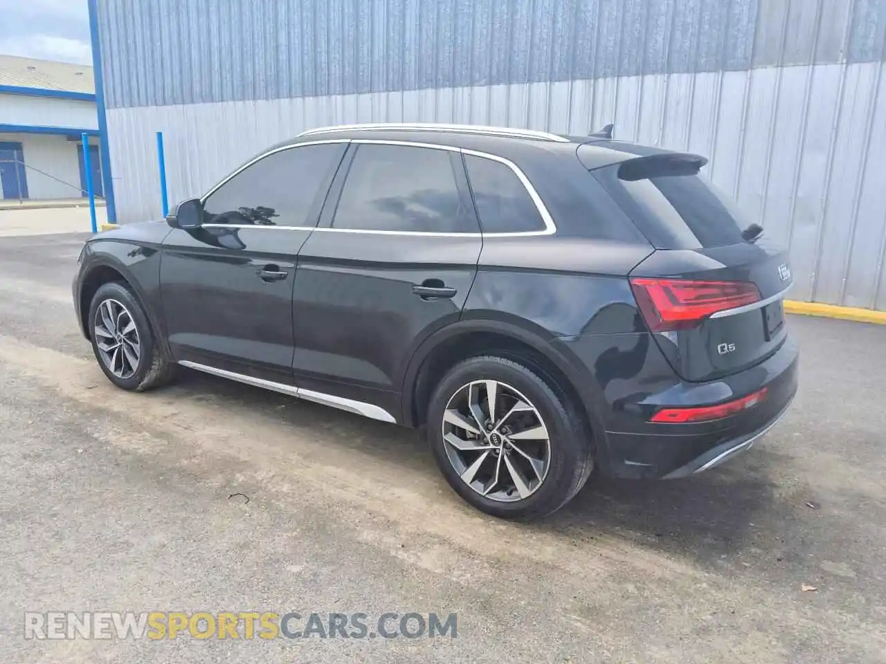 2 Photograph of a damaged car WA1BAAFY4M2073594 AUDI Q5 2021