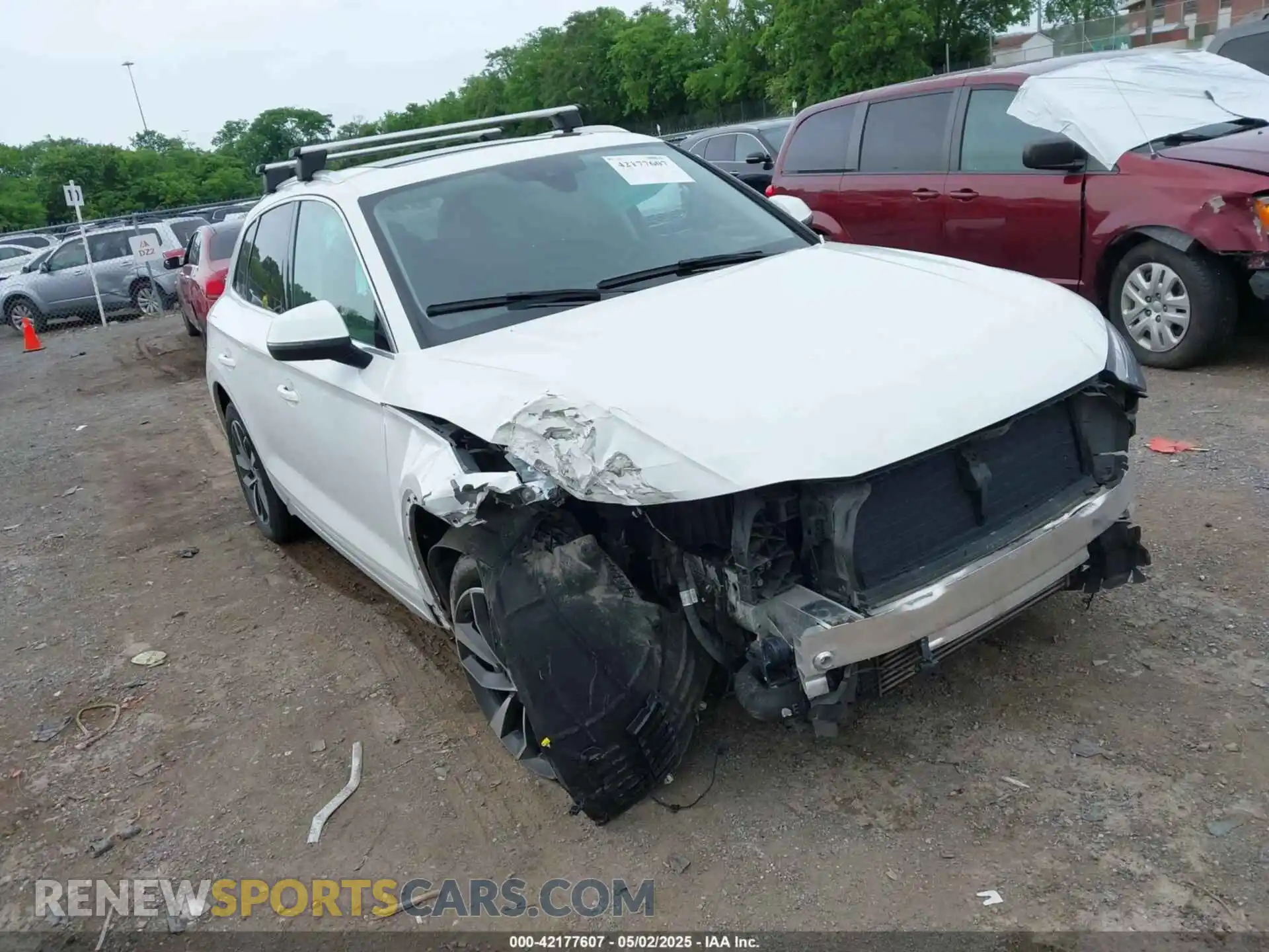 1 Photograph of a damaged car WA1BAAFY4M2119148 AUDI Q5 2021