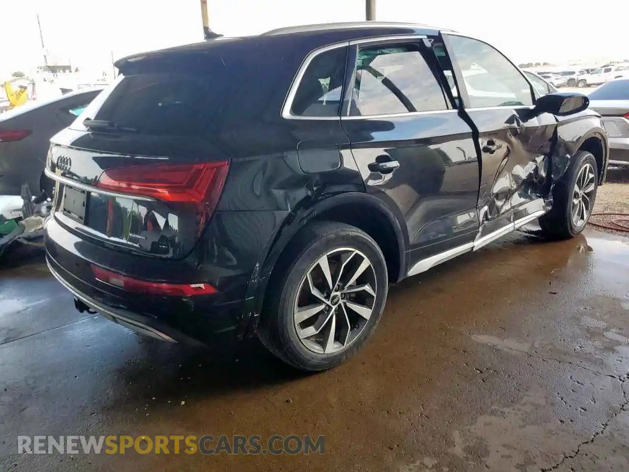 3 Photograph of a damaged car WA1BAAFY5M2021634 AUDI Q5 2021