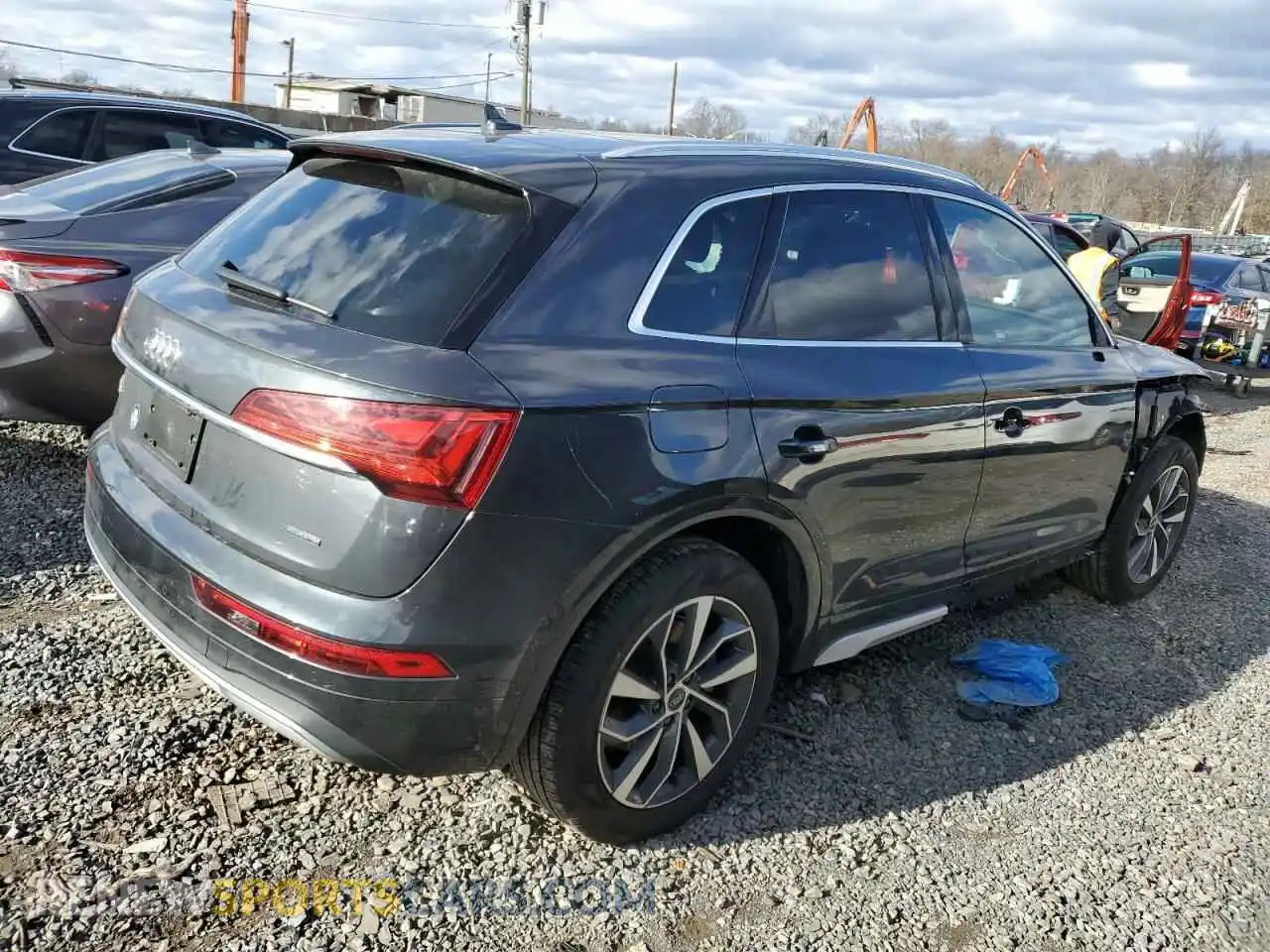 3 Photograph of a damaged car WA1BAAFY5M2039017 AUDI Q5 2021