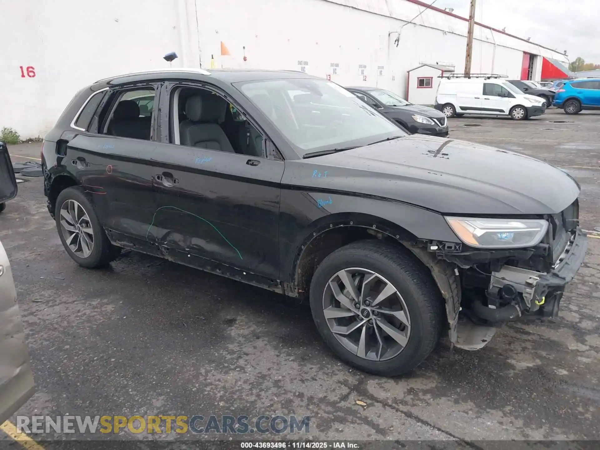 1 Photograph of a damaged car WA1BAAFY5M2110118 AUDI Q5 2021
