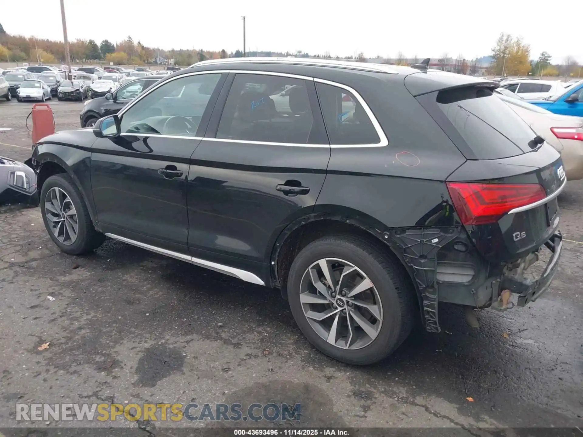 3 Photograph of a damaged car WA1BAAFY5M2110118 AUDI Q5 2021