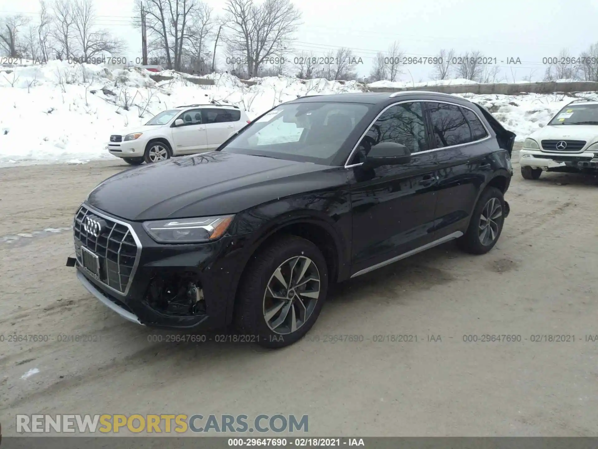 2 Photograph of a damaged car WA1BAAFY6M2035025 AUDI Q5 2021