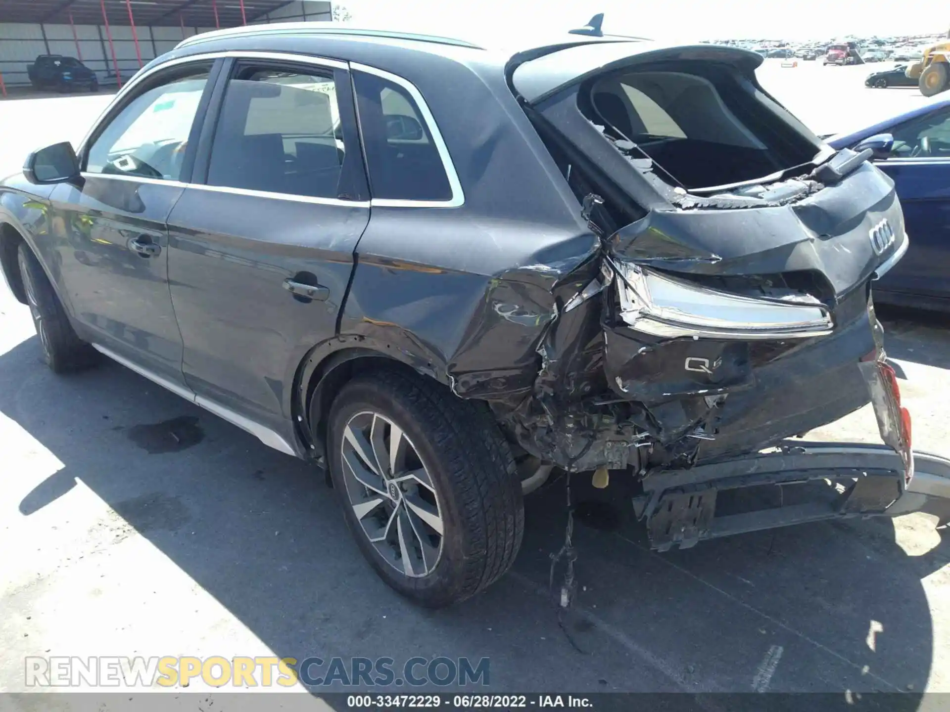 3 Photograph of a damaged car WA1BAAFY6M2065173 AUDI Q5 2021