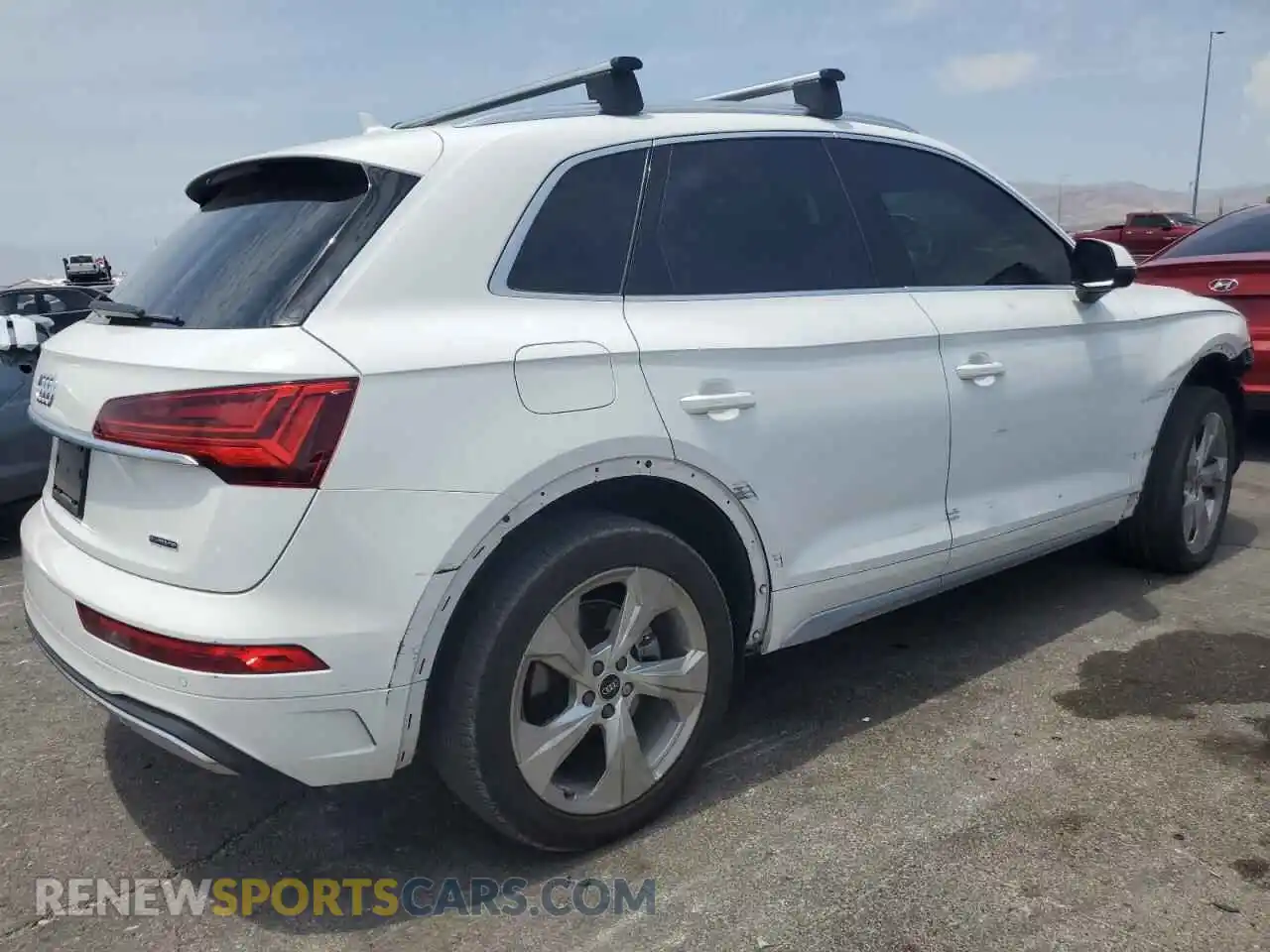 3 Photograph of a damaged car WA1BAAFY6M2067604 AUDI Q5 2021