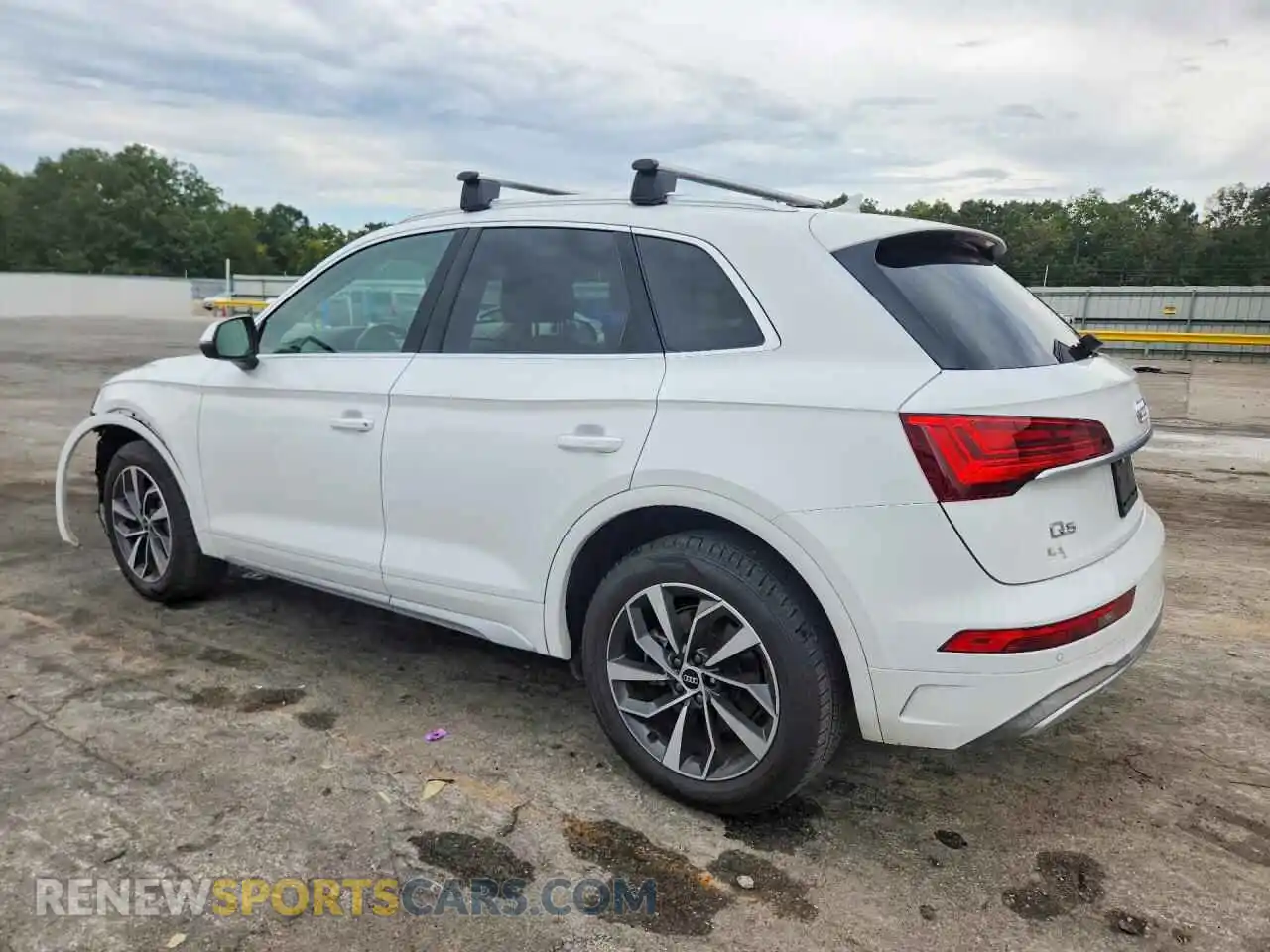 2 Photograph of a damaged car WA1BAAFY6M2108345 AUDI Q5 2021