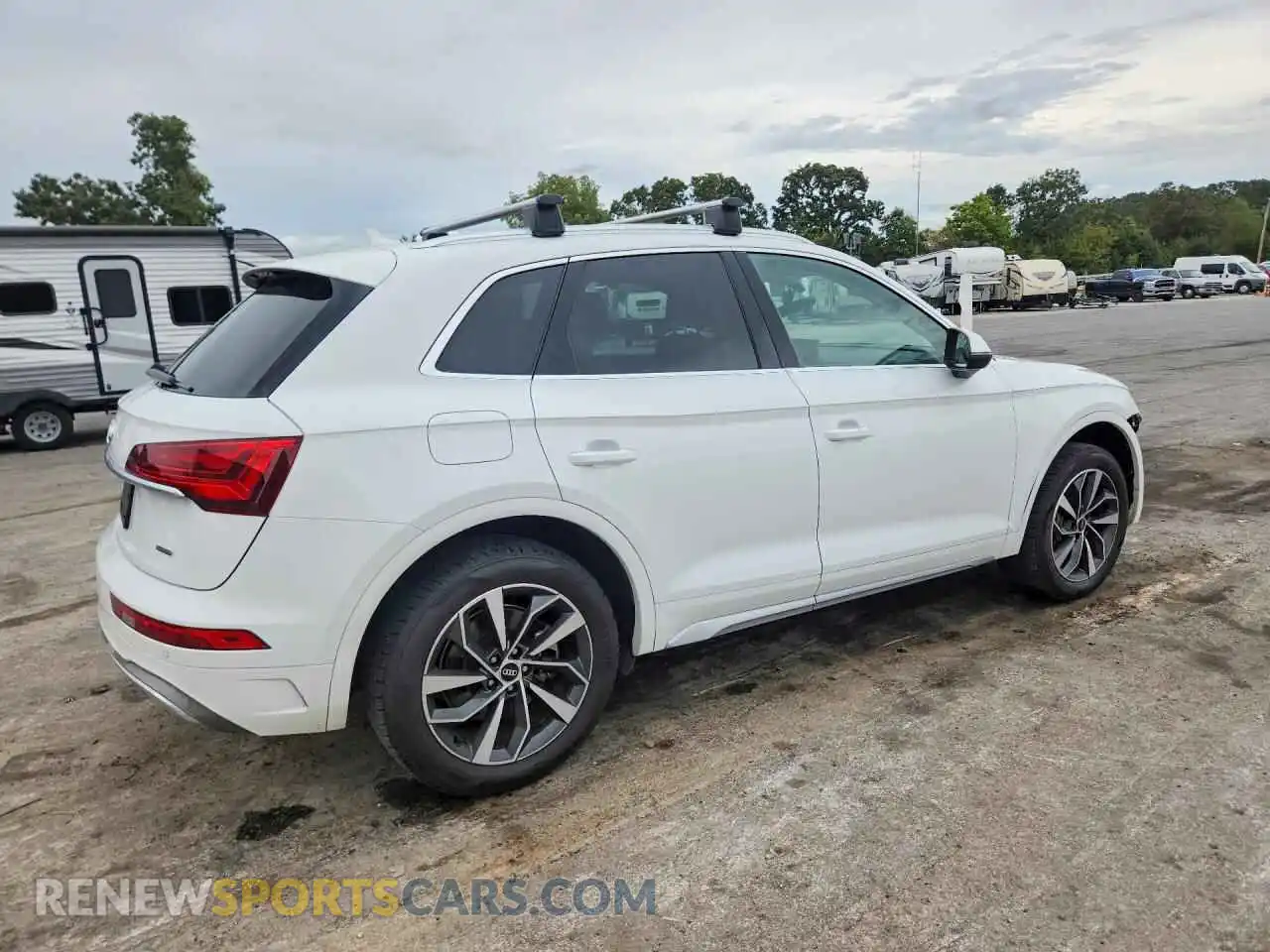 3 Photograph of a damaged car WA1BAAFY6M2108345 AUDI Q5 2021