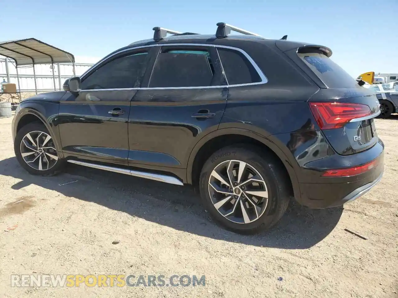 2 Photograph of a damaged car WA1BAAFY6M2110001 AUDI Q5 2021