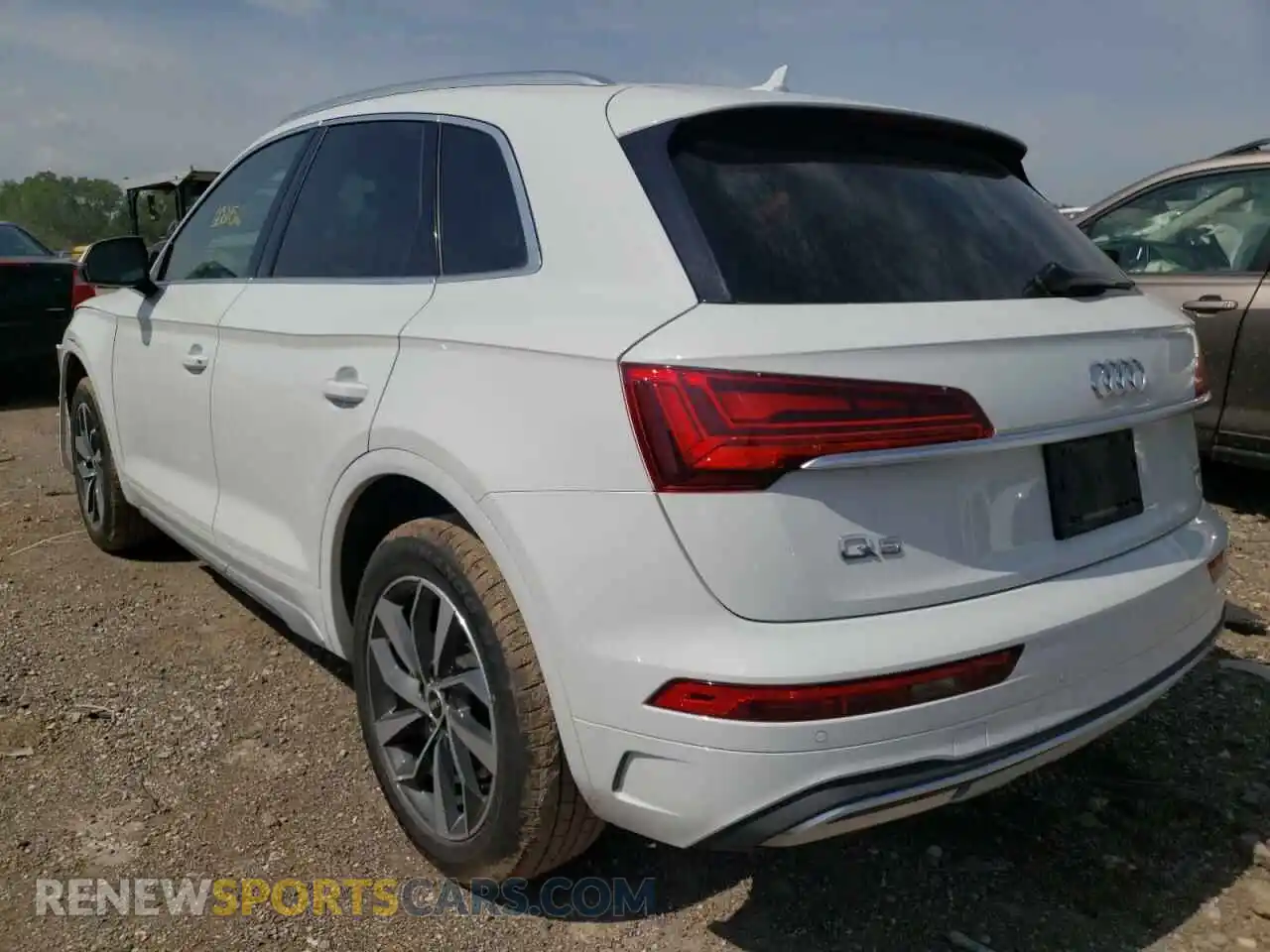 3 Photograph of a damaged car WA1BAAFY6M2118650 AUDI Q5 2021