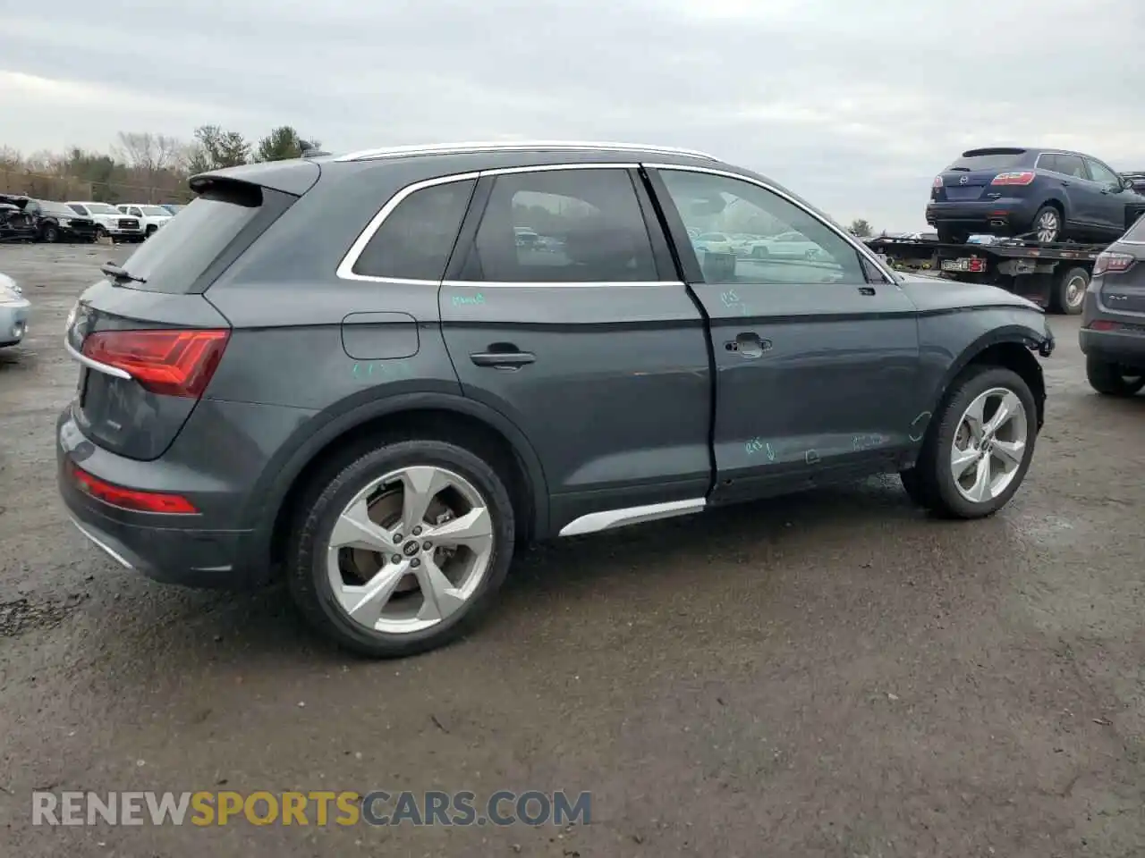 3 Photograph of a damaged car WA1BAAFY6M2128336 AUDI Q5 2021