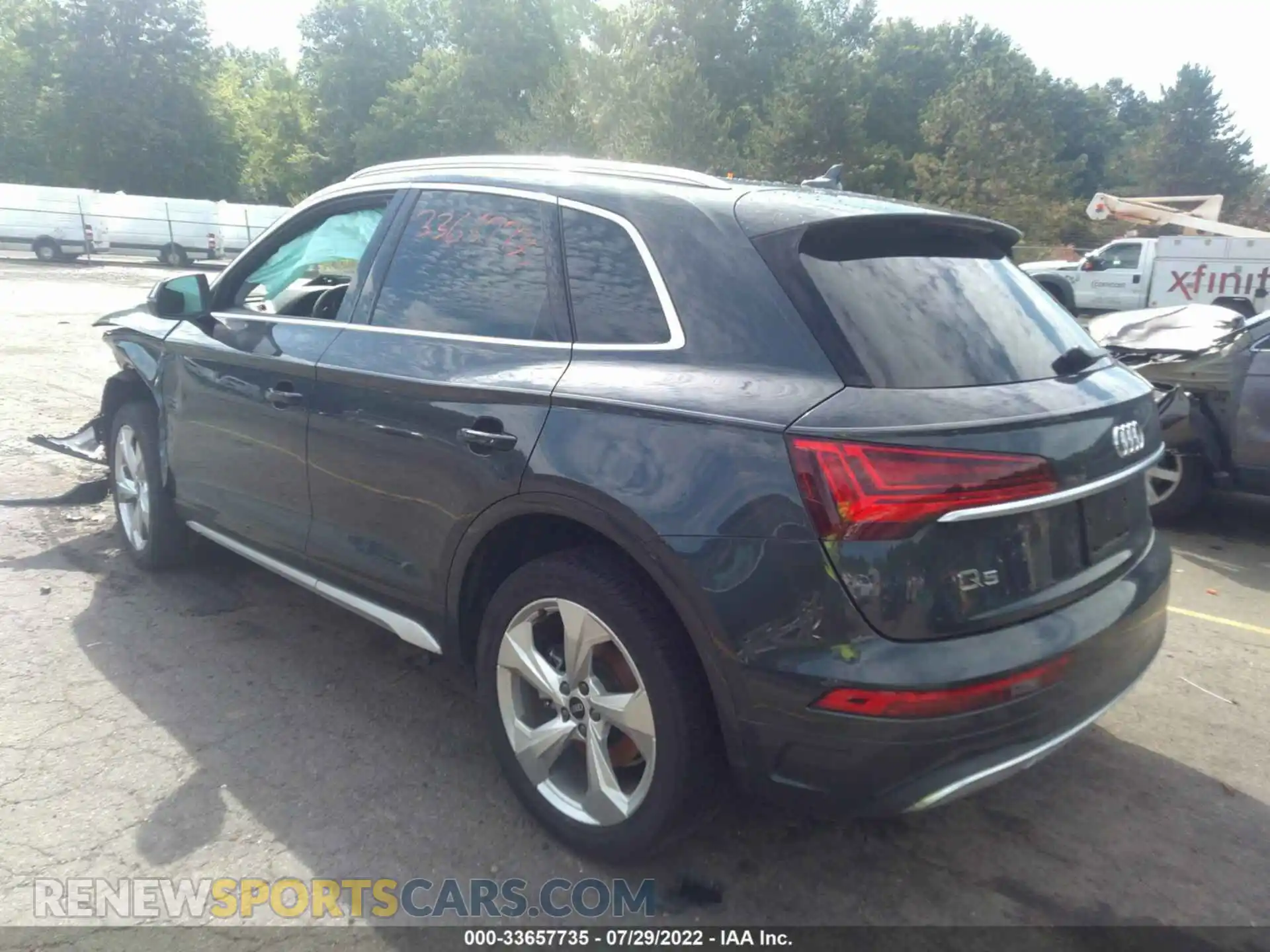 3 Photograph of a damaged car WA1BAAFY6M2138039 AUDI Q5 2021